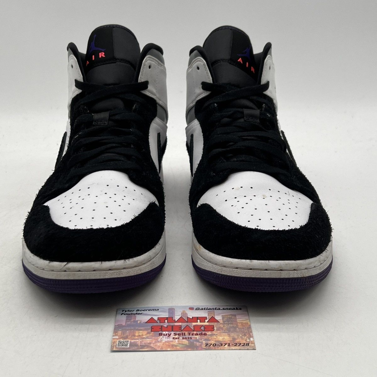 Nike Air Jordan 1 mid varsity purple Size US 13 / EU 46 - 2 Thumbnail