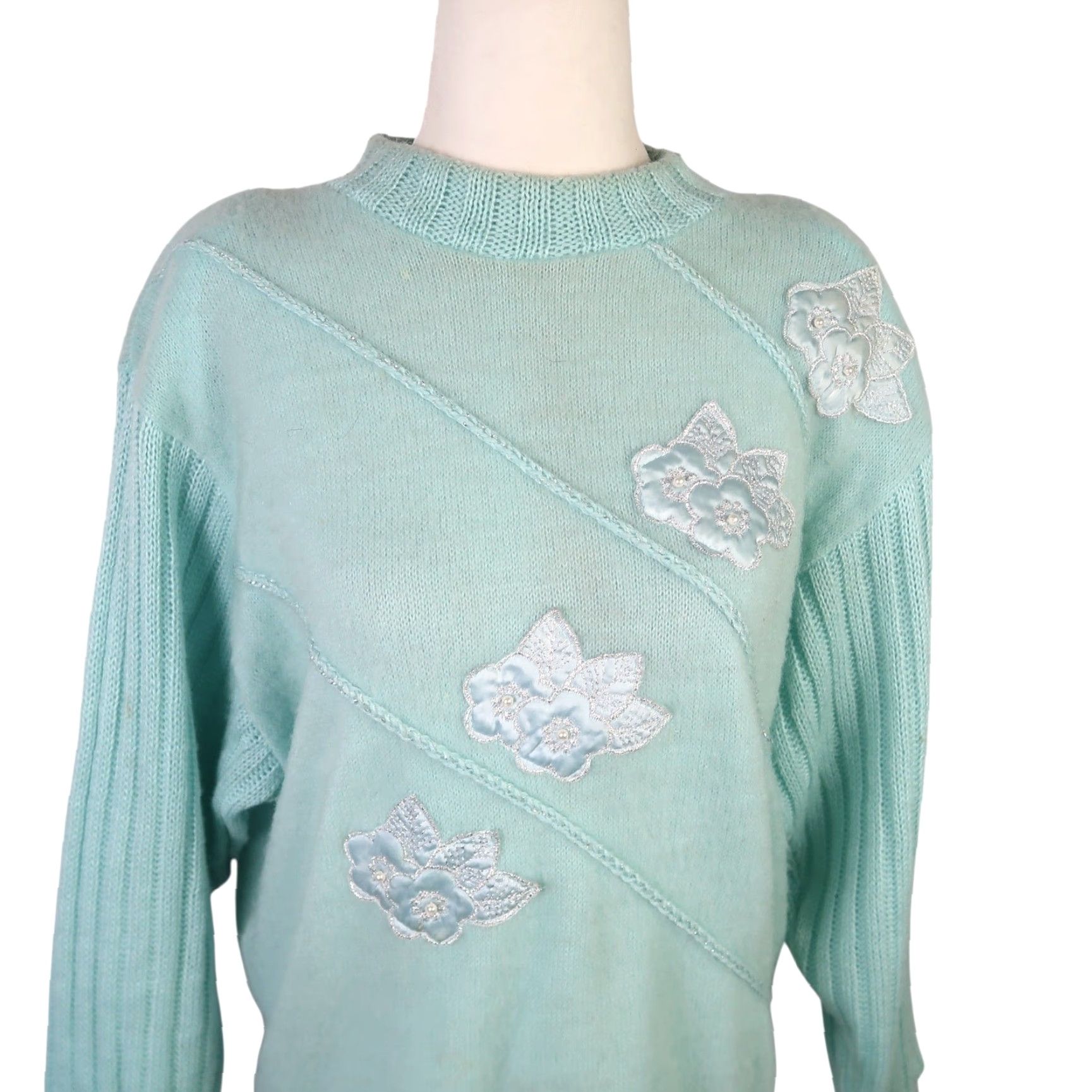 Vintage VINTAGE 80s Mint Green-Blue Floral Embroidered Wool Sweater L Womens Size L / US 10 / IT 46 - 2 Thumbnail