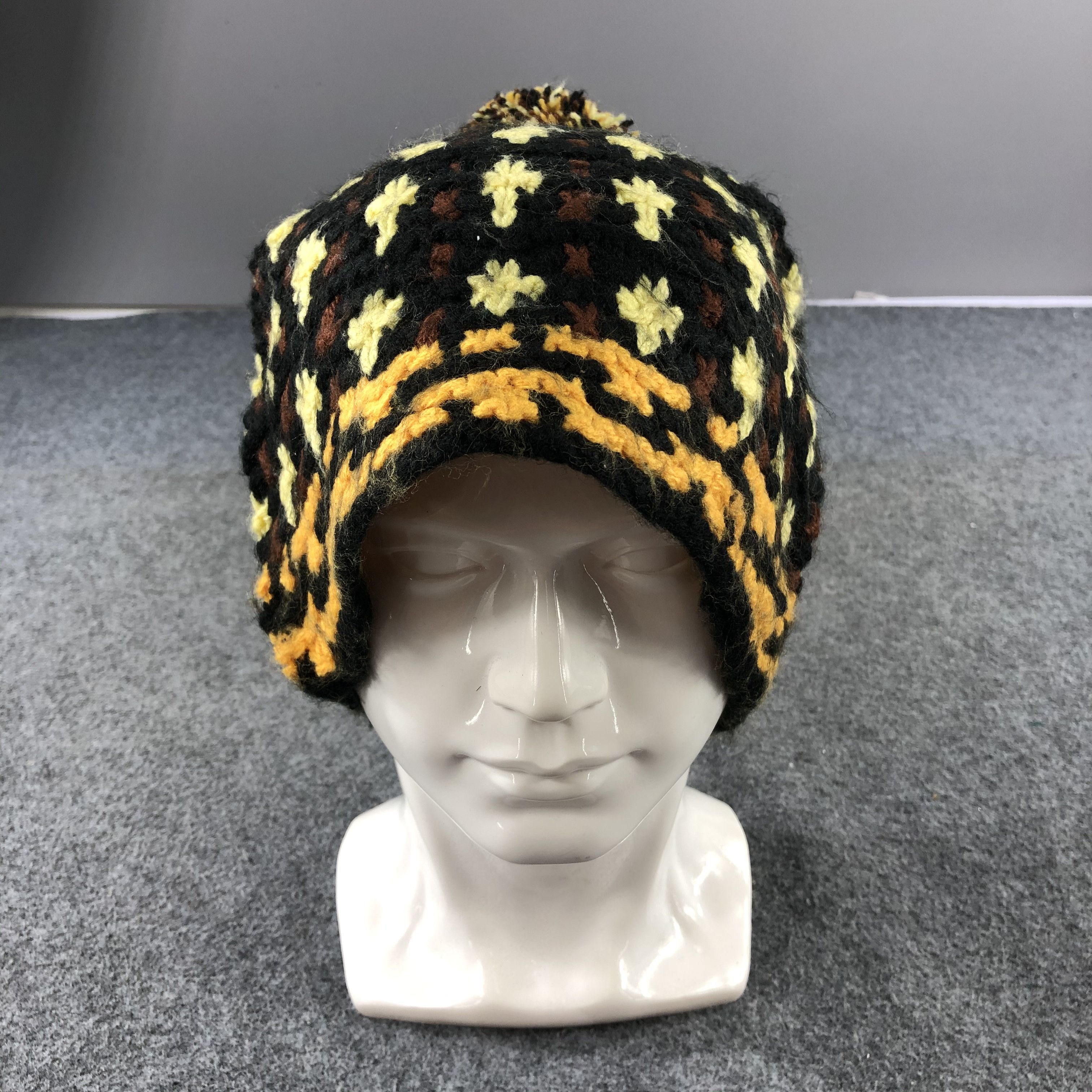 Japanese Brand Unknown Knitted Wool Bobble Beanie Snowcap Snow Hat B438 Size ONE SIZE - 2 Thumbnail
