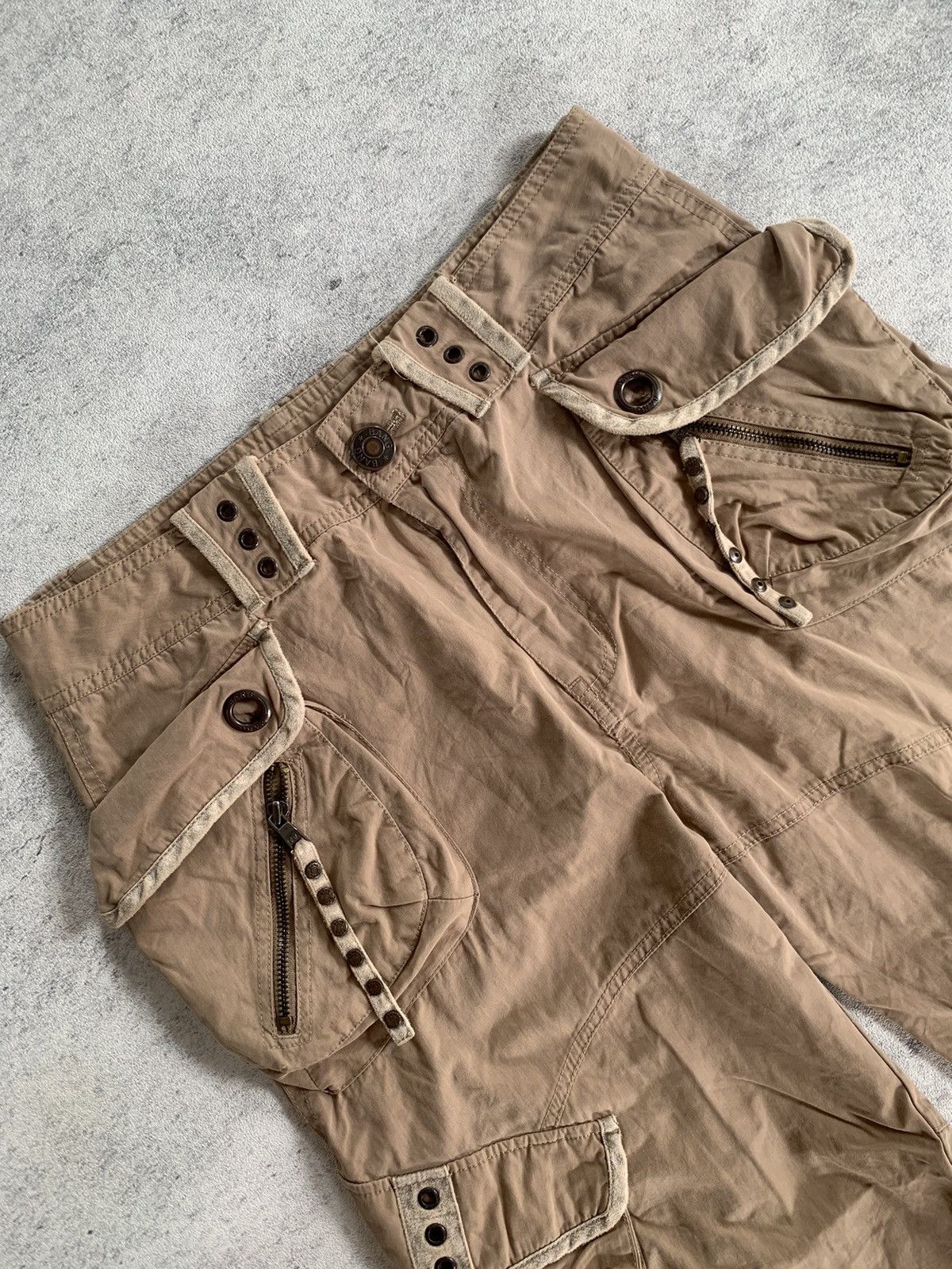 Bondage cargo pants