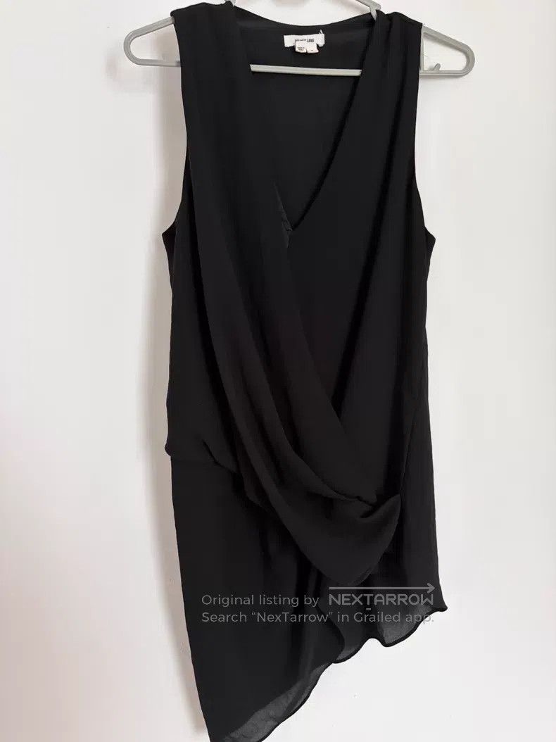 Helmut Lang Helmut Lang Black sleeveless irregular minimal cut top Size S / US 4 / IT 40 - 1 Thumbnail