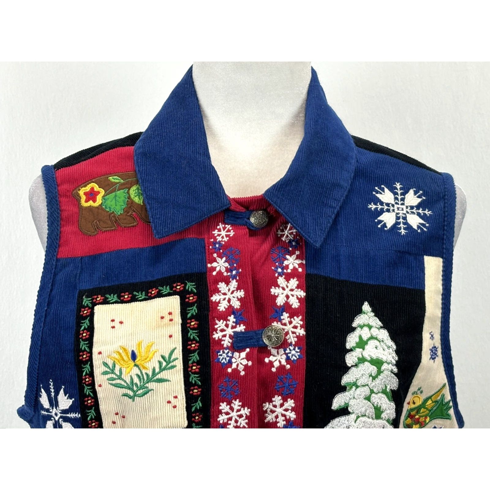 Vintage VINTAGE Khaki Rose Corduroy Christmas Vest Medium Beige Holiday Womens Size M / US 6-8 / IT 42-44 - 6 Thumbnail