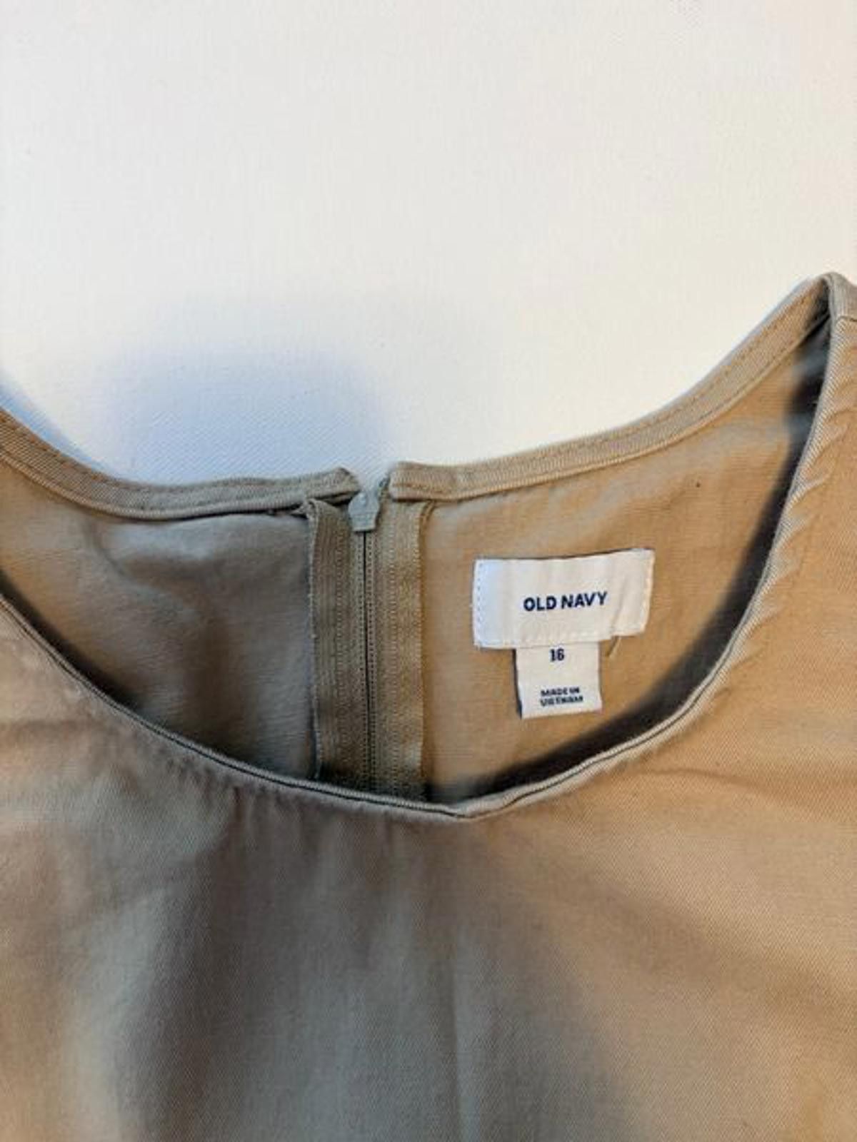 Old Navy Old Navy Uniform Khaki Sleeveless Girls' Dress Size 16 Size ONE SIZE - 3 Thumbnail