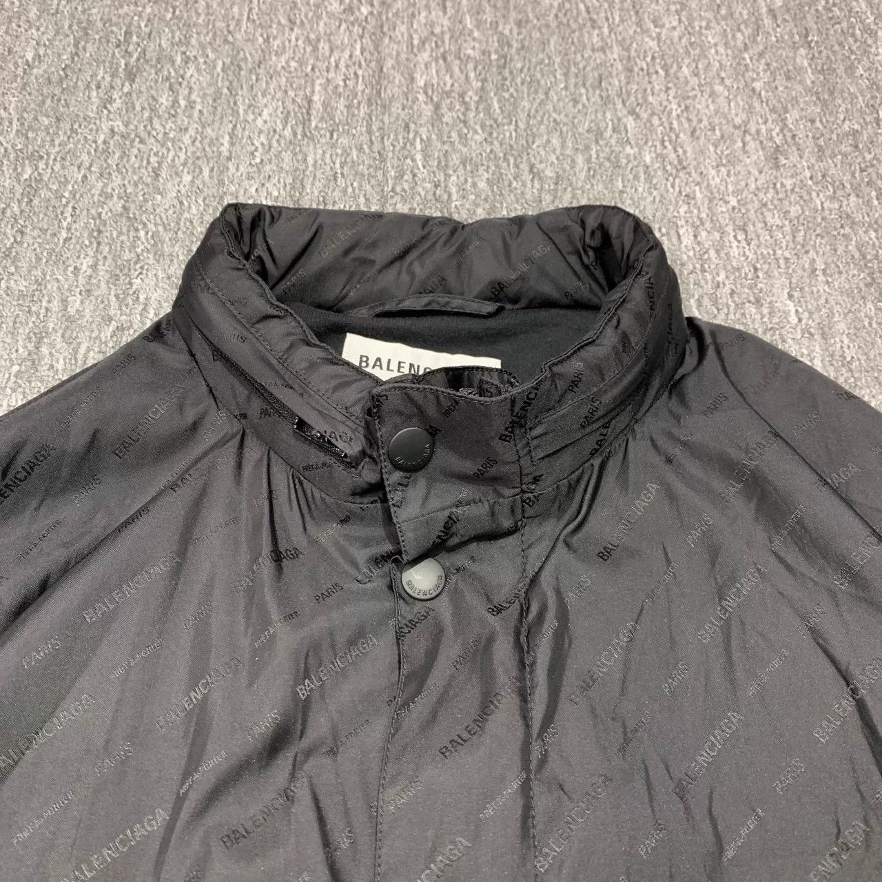 Balenciaga Balenciaga Black Allover Print OS XS NWT Jacket Size US XS / EU 42 / 0 - 6 Thumbnail