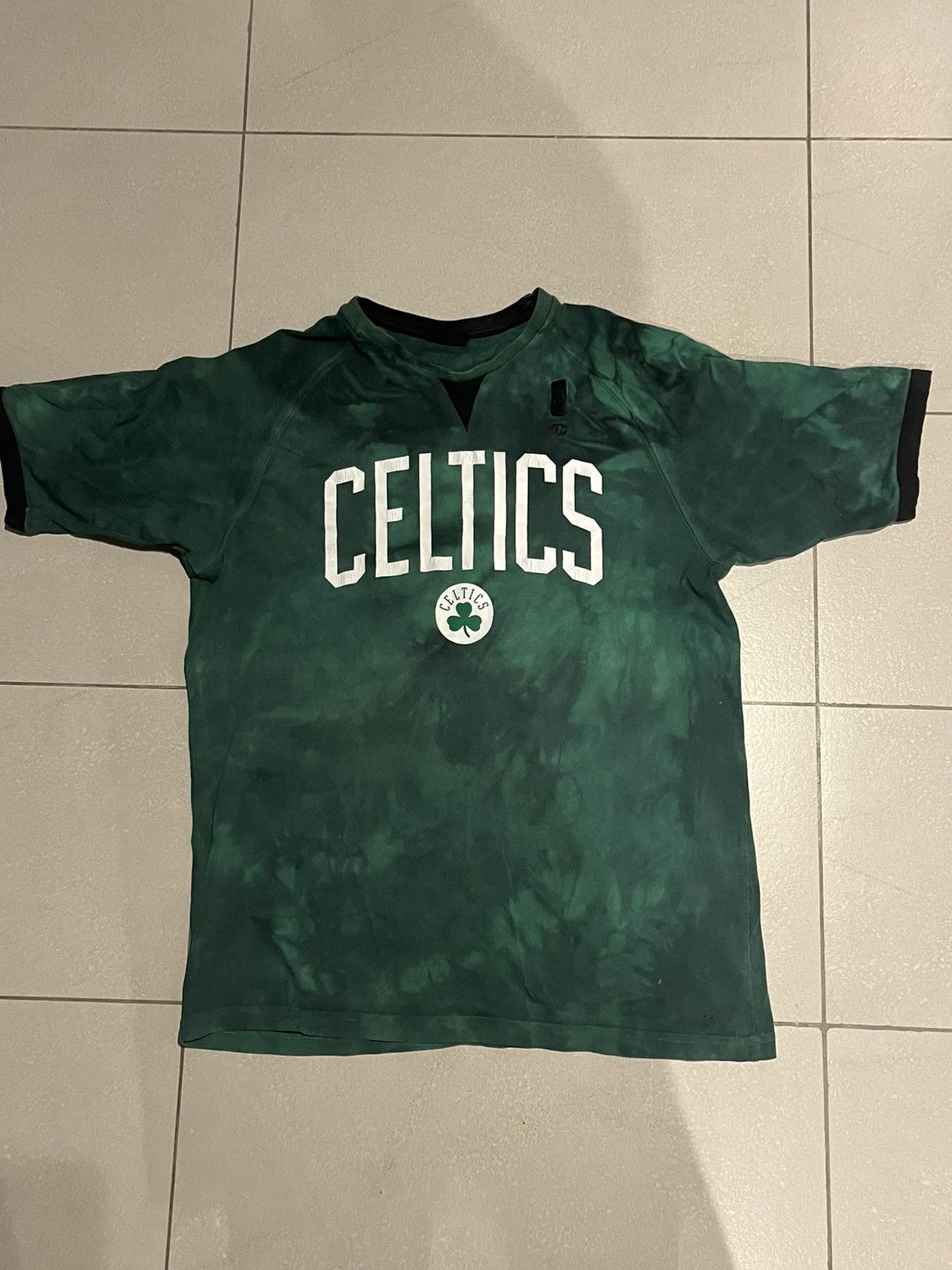 Champion Tie dye boston celtics vintage tshirt Size US XXL / EU 58 / 5 - 1 Thumbnail