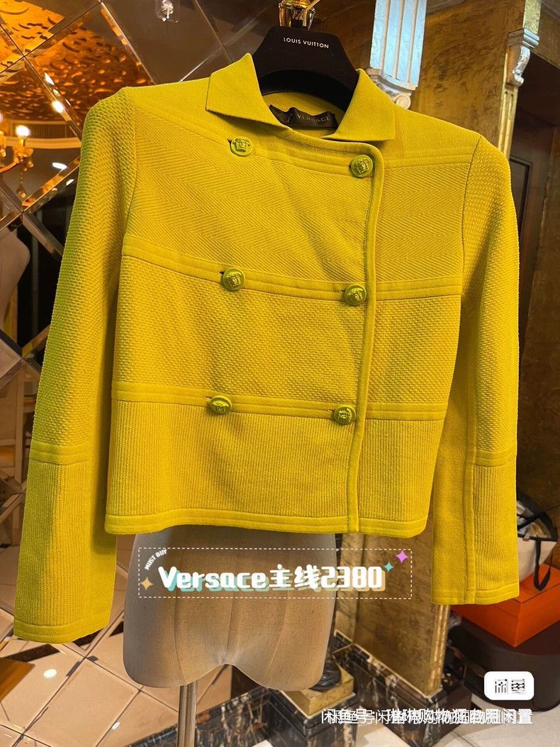 Versace Versace Double-row small coat Size M / US 6-8 / IT 42-44 - 2 Thumbnail