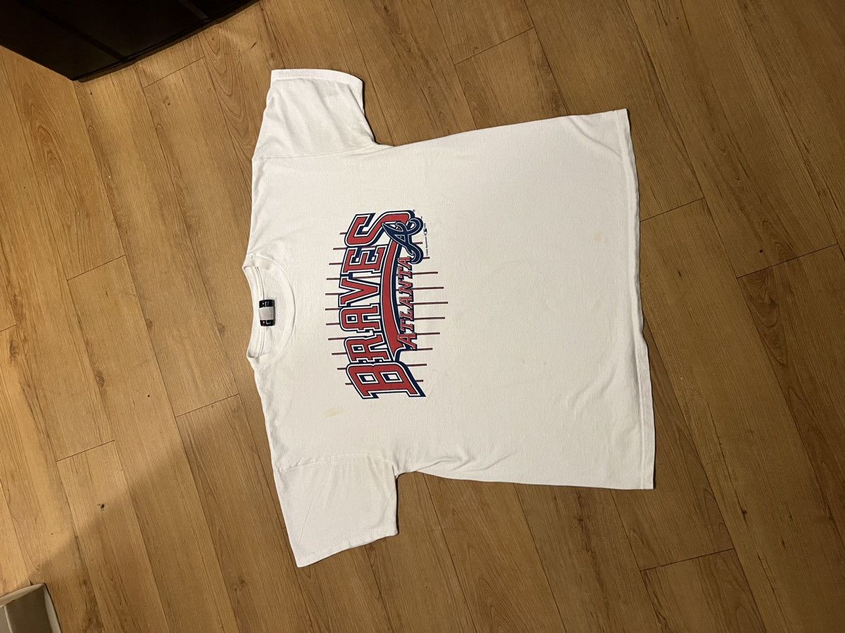 Vintage Vintage Atlanta Braves T-shirt Size US XL / EU 56 / 4 - 1 Thumbnail