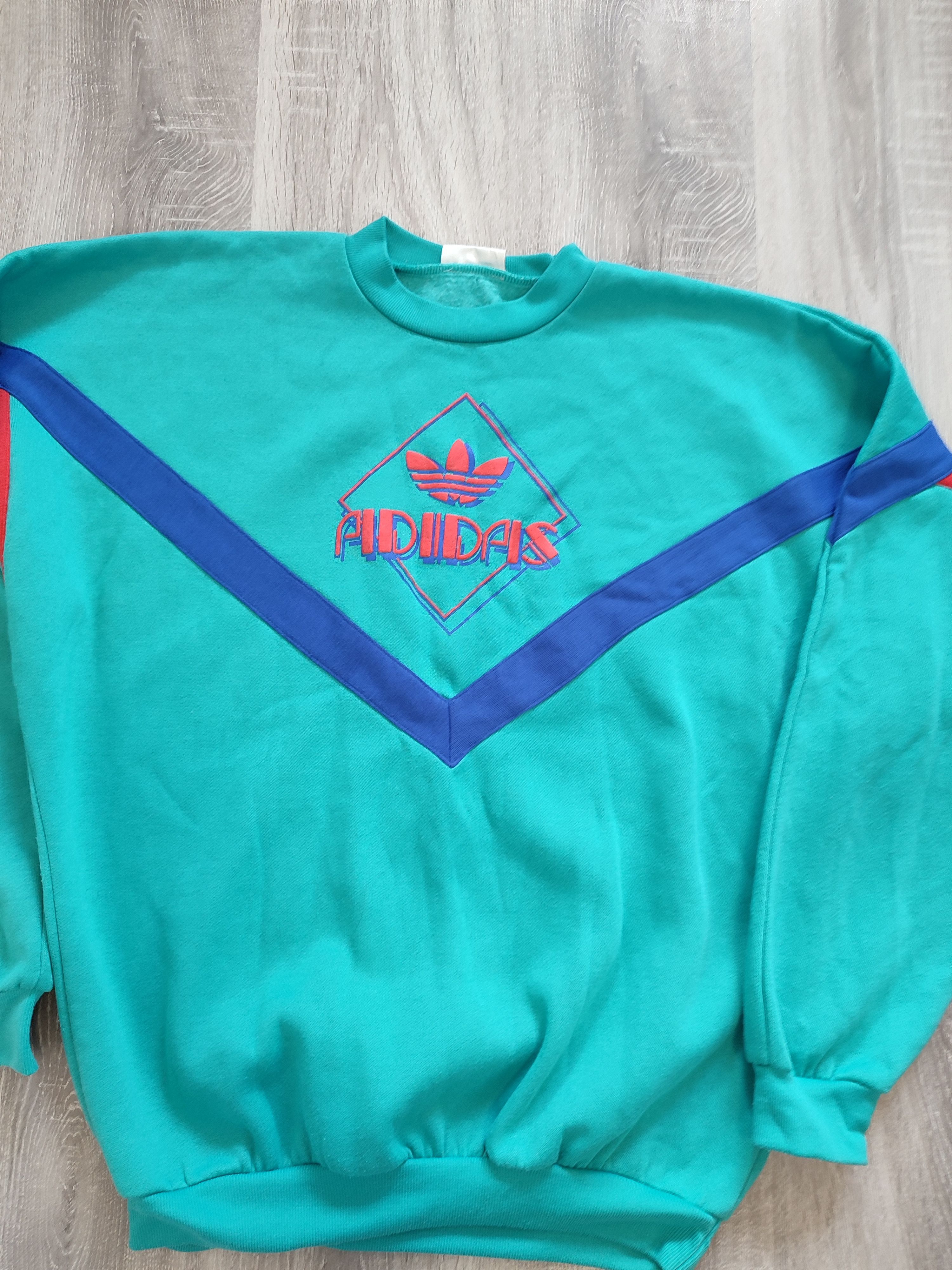 Adidas Vintage Adidas Sweatshirt size L Size US L / EU 52-54 / 3 - 5 Thumbnail