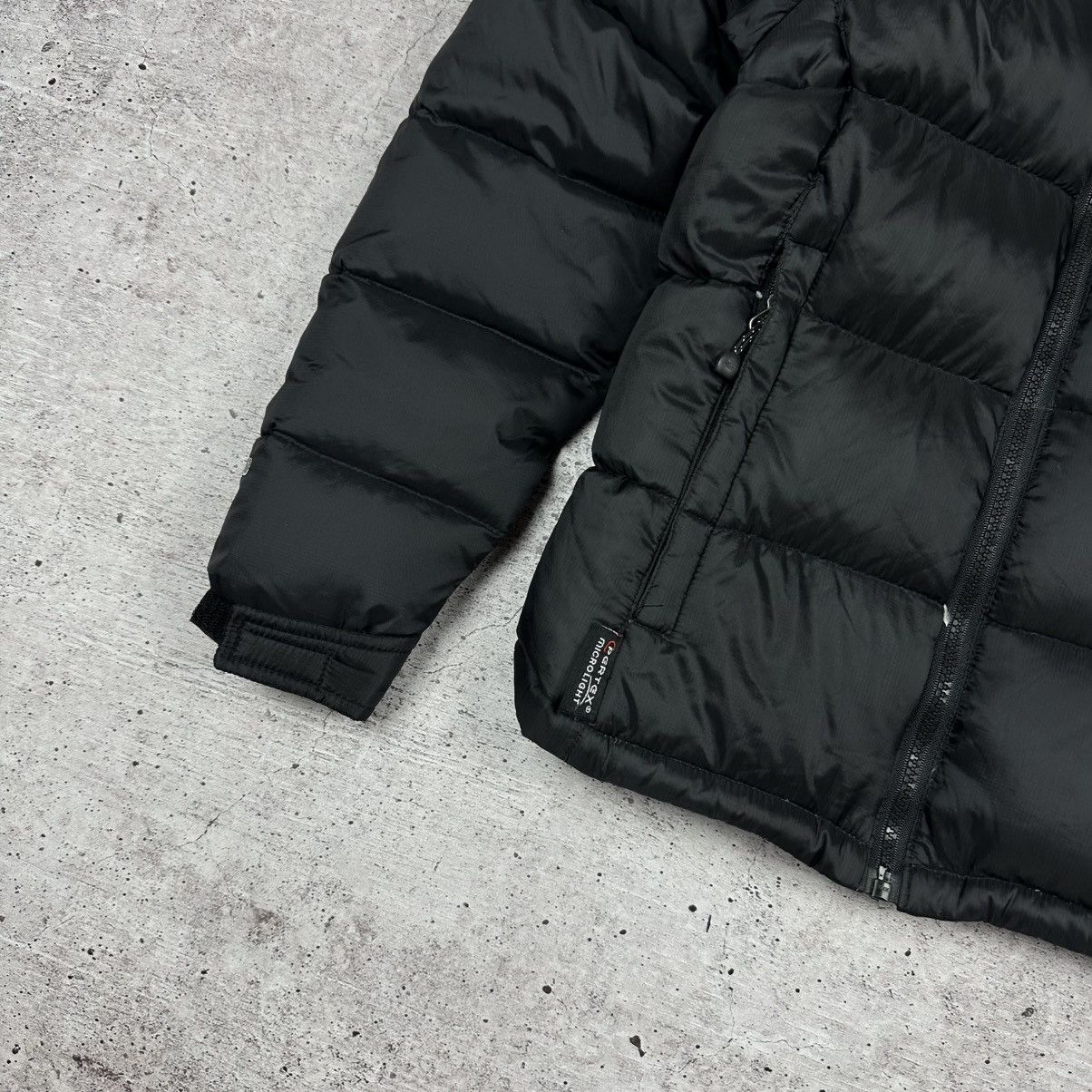 The North Face × Vintage Women's The North Face Nuptse 700 Vintage Down Puffer Jacket Size S / US 4 / IT 40 - 4 Thumbnail