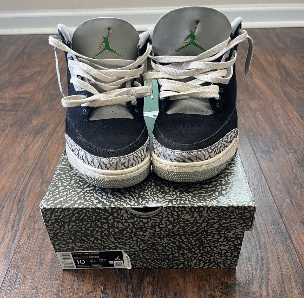 Jordan Brand Jordan 3 Pine Green Size US 10 / EU 43 - 2 Thumbnail