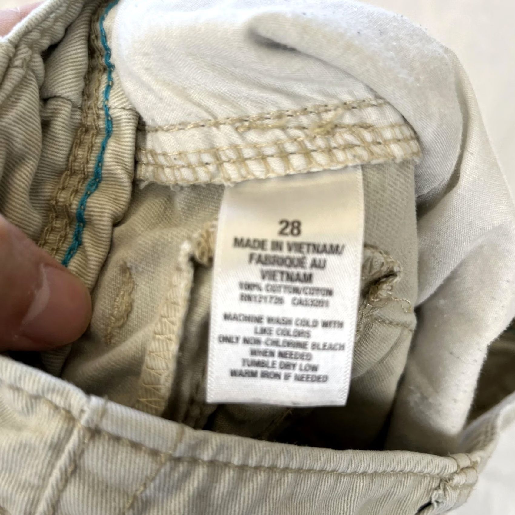 Aeropostale VINTAGE Aeropostale Cargo Shorts Mens 28 Beige Canvas 11 Inseam Utility Y2K Size US 28 / EU 44 - 5 Thumbnail