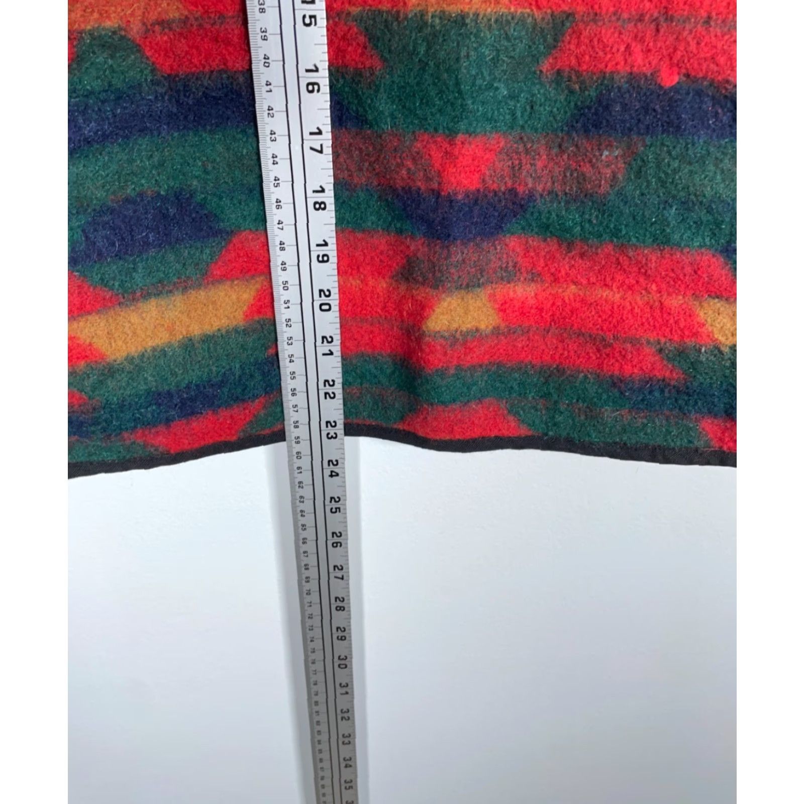 Vintage VINTAGE Southwestern Wool Vest Women's One Size (XL) Geometric Pattern Aztec Tribal Size XL / US 12-14 / IT 48-50 - 6 Thumbnail