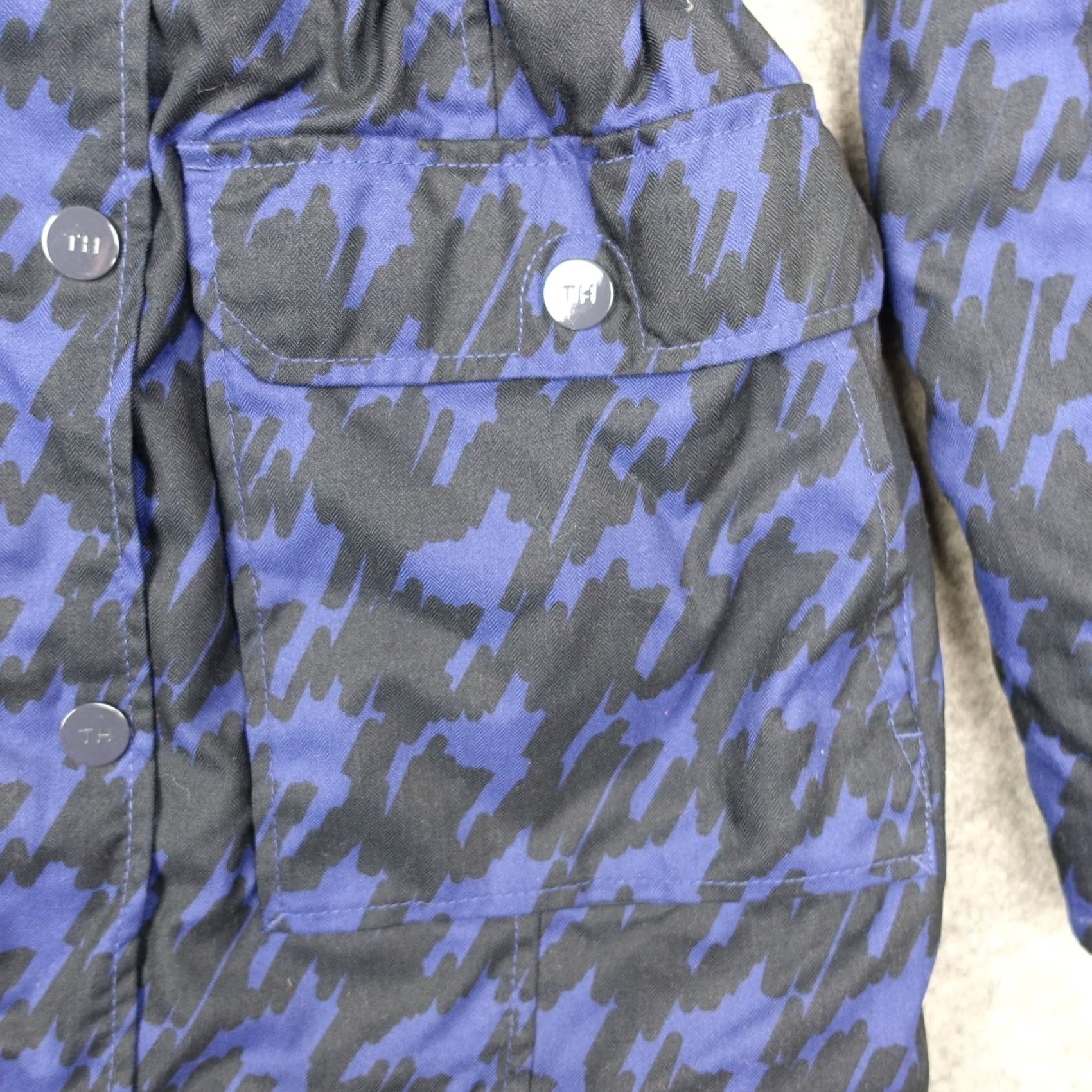 Tommy Hilfiger Tommy Hilfiger Jacket Womens Small Camo Blue Parka Faux Fur Coat VTG Parka Women S Blue Button Zip Hooded Long Sleeve Casual Travel Puffer Leather? Size S / US 4 / IT 40 - 4 Thumbnail