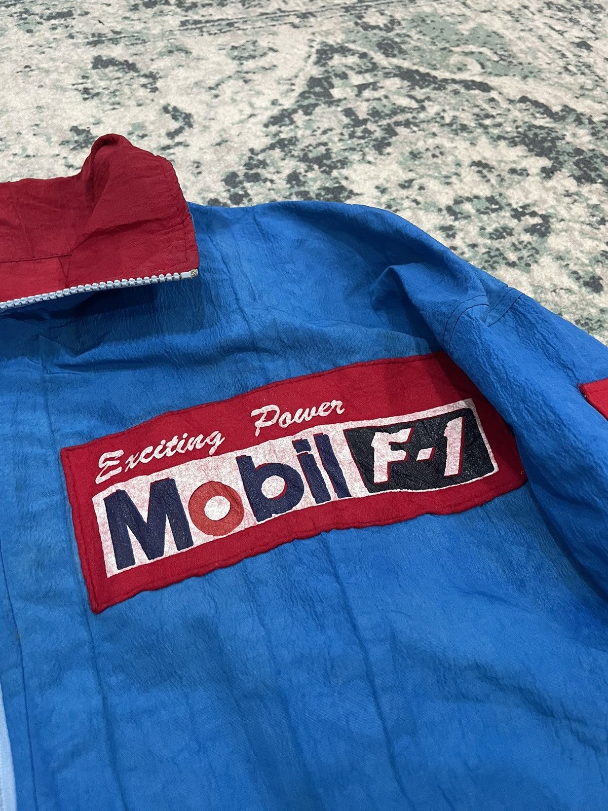 Vintage Vintage Mobil Formula 1 Racing Team Nylon Bomber Jacket Size US XL / EU 56 / 4 - 7 Thumbnail