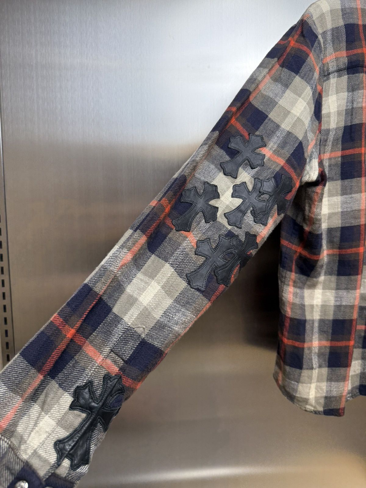 Chrome Hearts Chrome hearts 14 cross patches buttons up shirt Size US XL / EU 56 / 4 - 5 Thumbnail