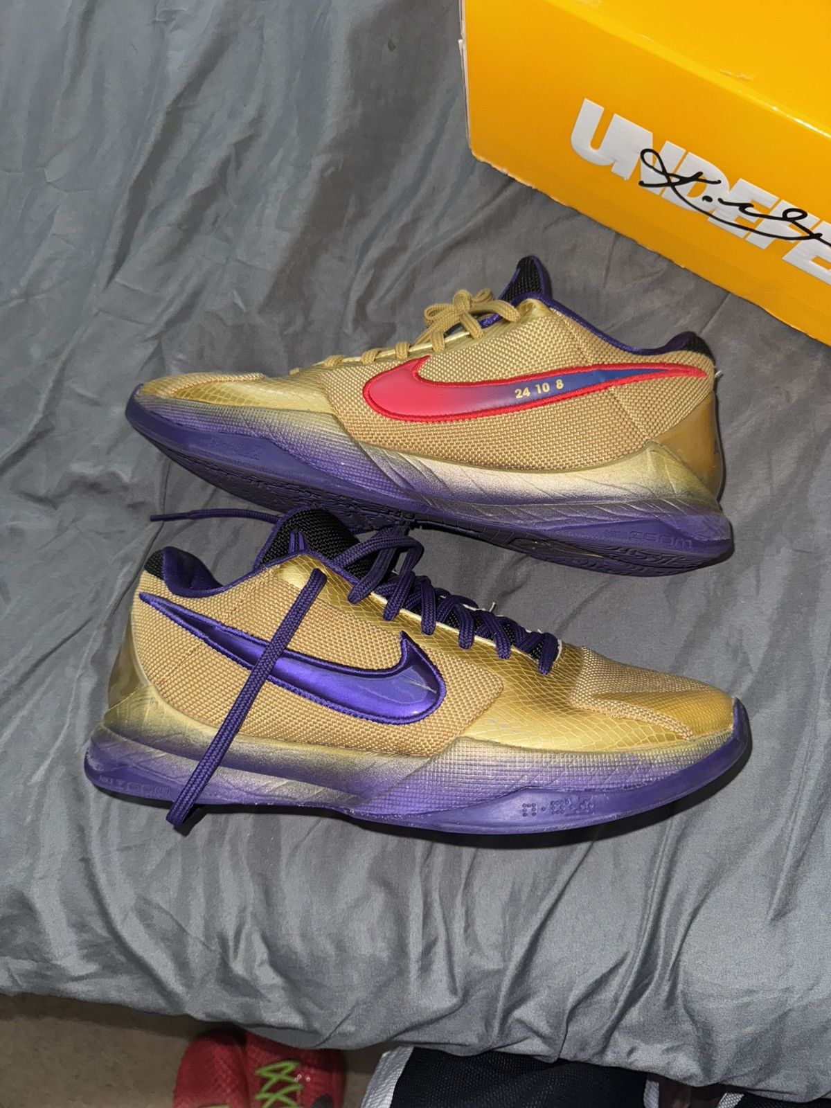 Nike Kobe 5 Hall Of Fame Size US 9 / EU 42 - 2 Thumbnail