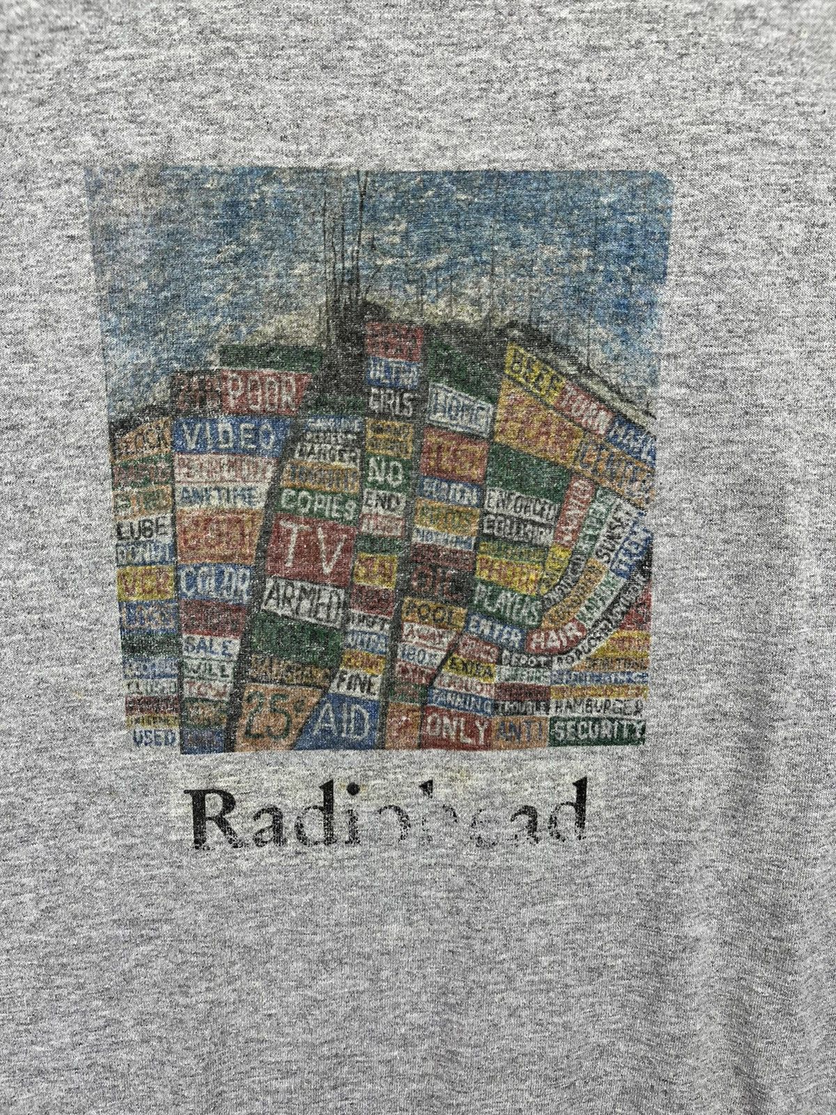 Band Tees Vintage Y2K Radio Head Punk Rock Band Tees T Shirts Size US M / EU 48-50 / 2 - 5 Thumbnail