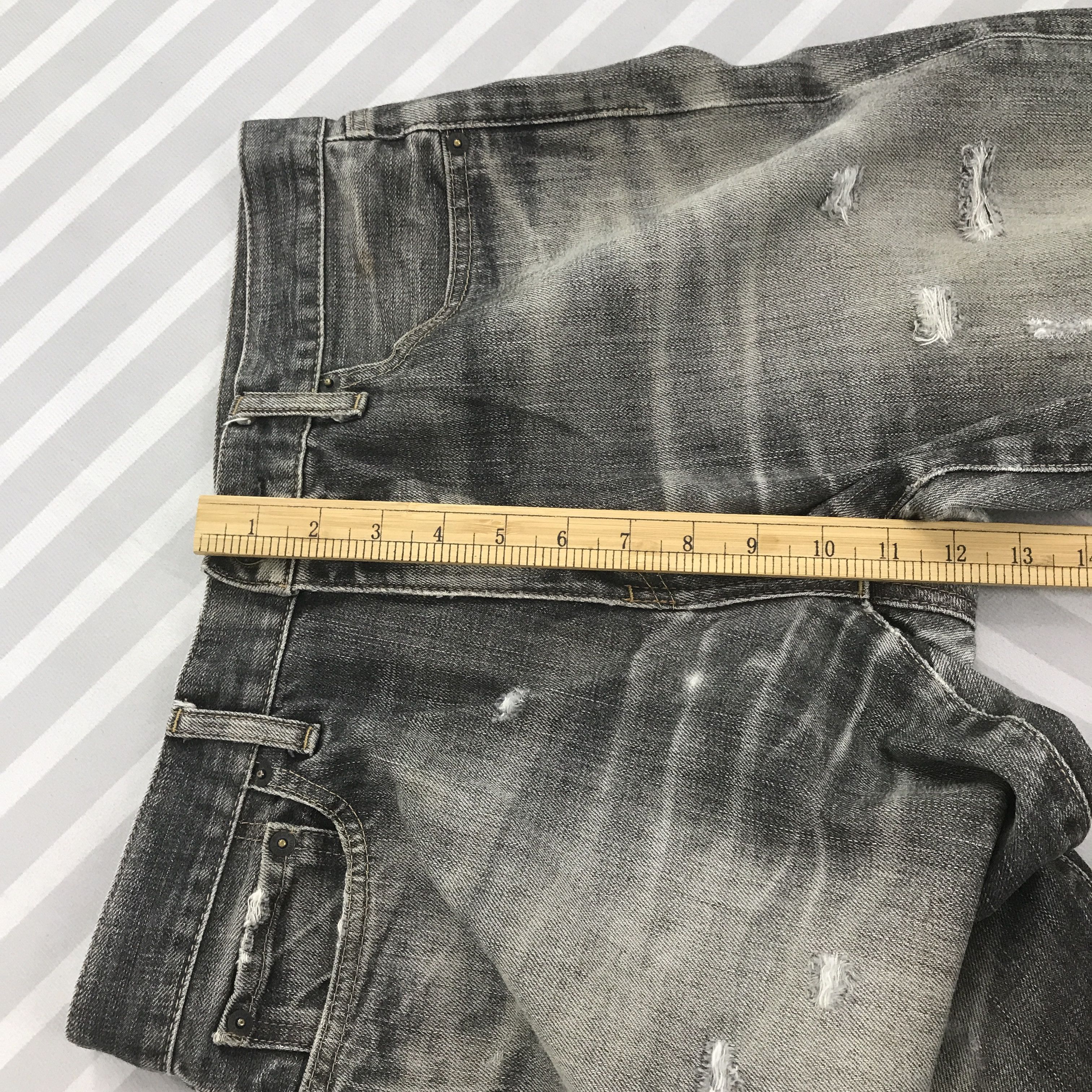 Uniqlo × Vintage Vintage Uniqlo Distressed Black denim jeans pants Size US 32 / EU 48 - 8 Thumbnail