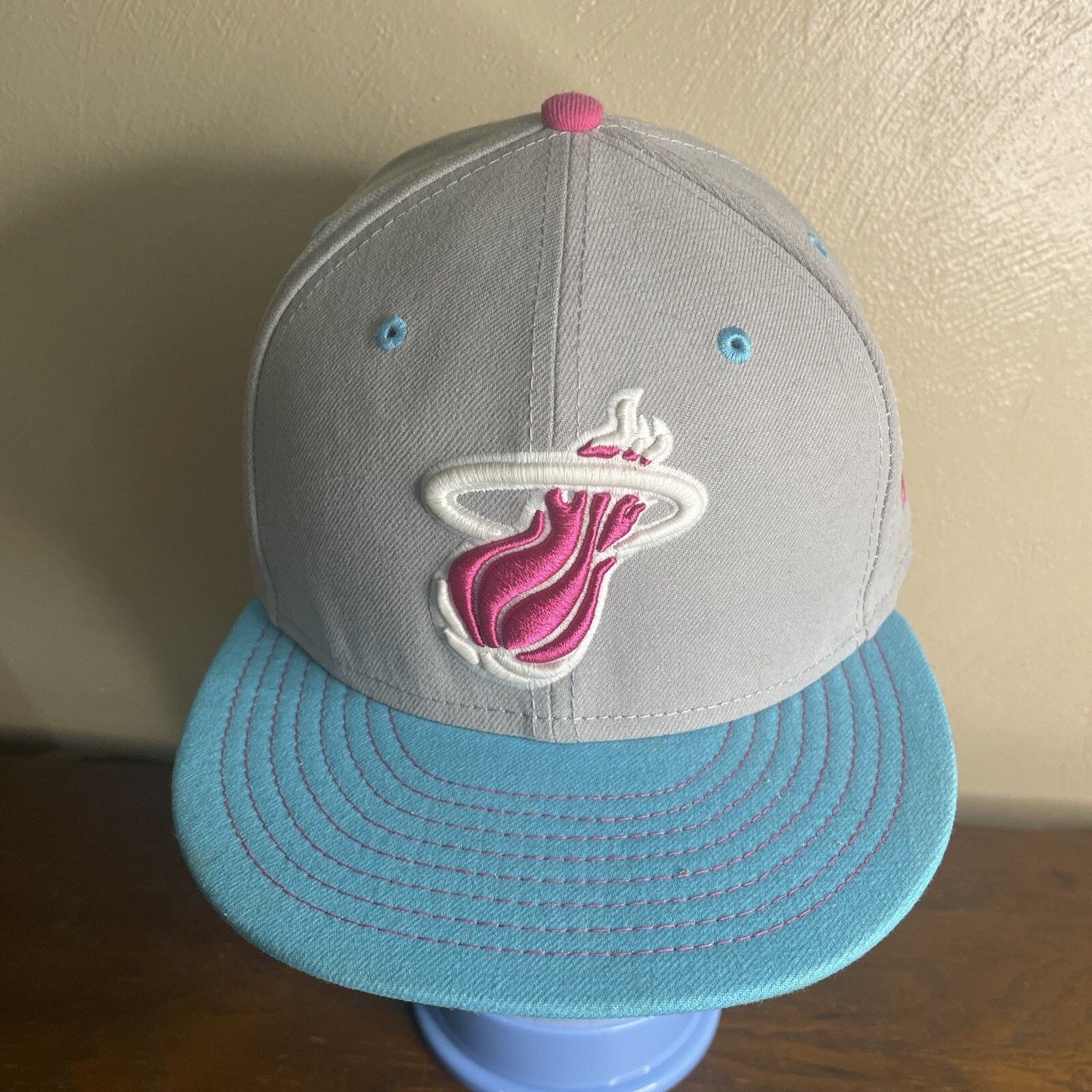 New Era Miami Heat Snapback Hat New Era 9Fifty Hardwood Classic NBA Size US XL / EU 56 / 4 - 3 Thumbnail