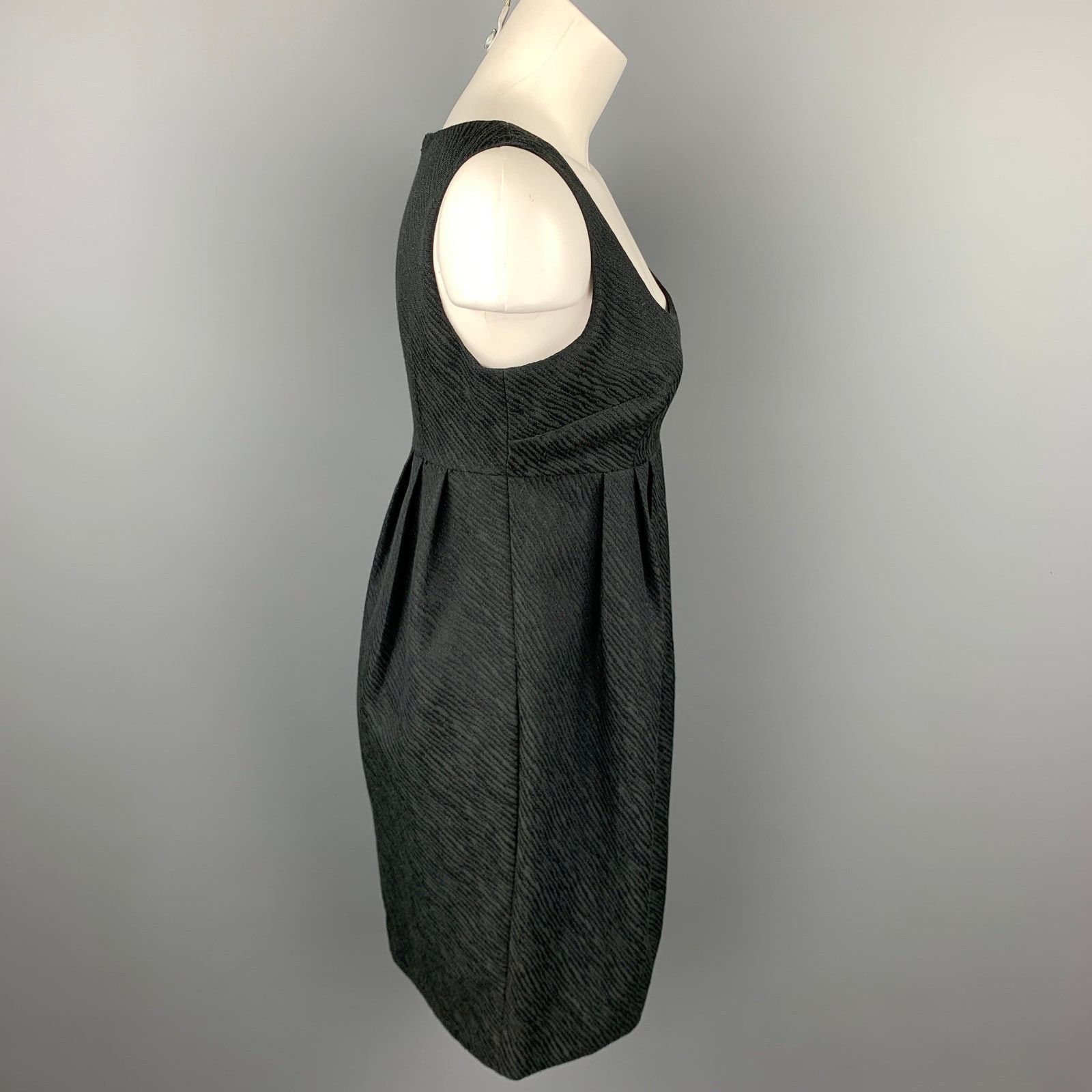 Michael Kors MICHAEL KORS Size 4 Woven Polyester Blend Empire Waist Dress Size 27" / US 4 / IT 40 - 3 Thumbnail