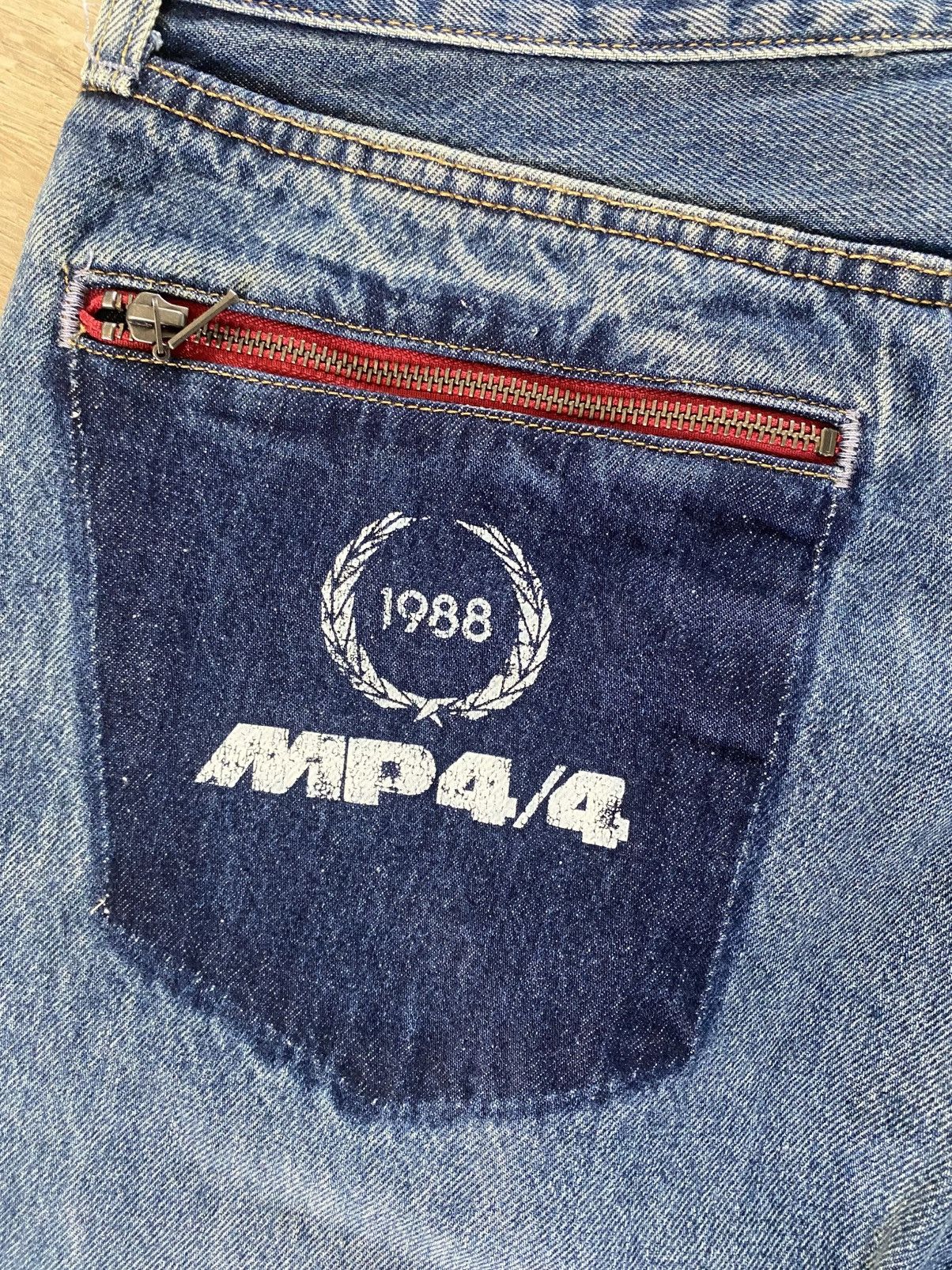 Levi's Levi’s x McLaren 501s Size US 33 - 6 Thumbnail
