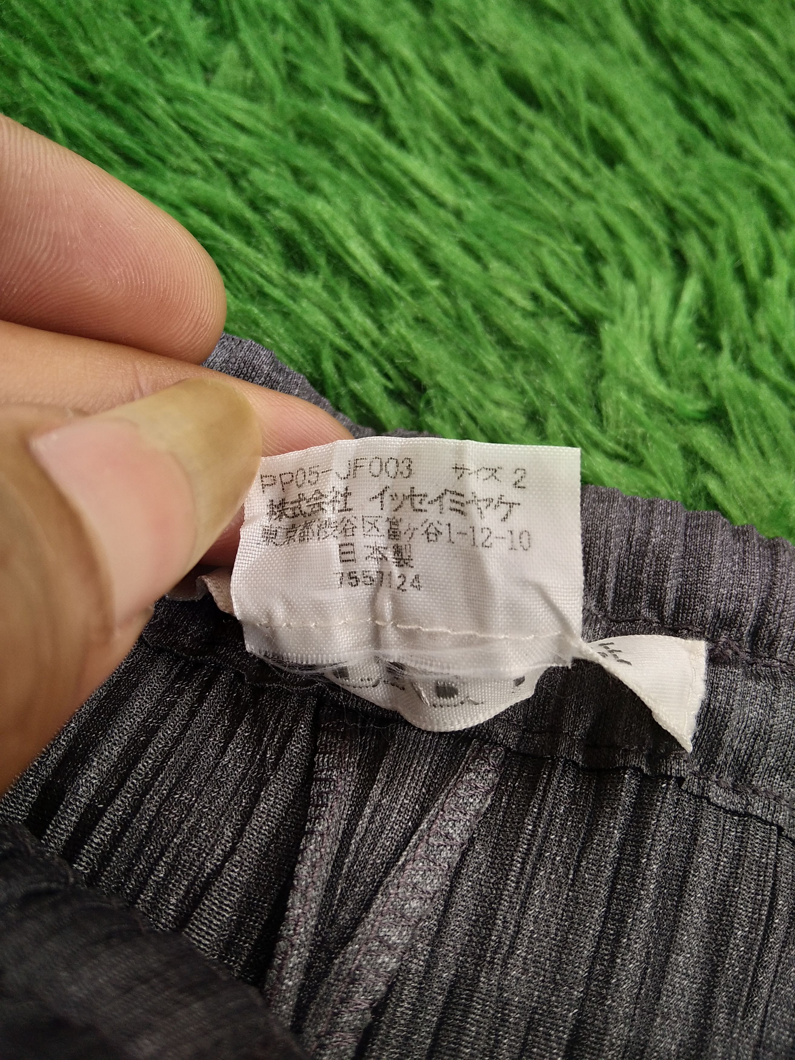 Issey Miyake × Japanese Brand × Pleats Please Issey Miyake ISSEY MIYAKE PLEATS PLEASE BASICS PANTS Size 32" / US 10 / IT 46 - 6 Thumbnail