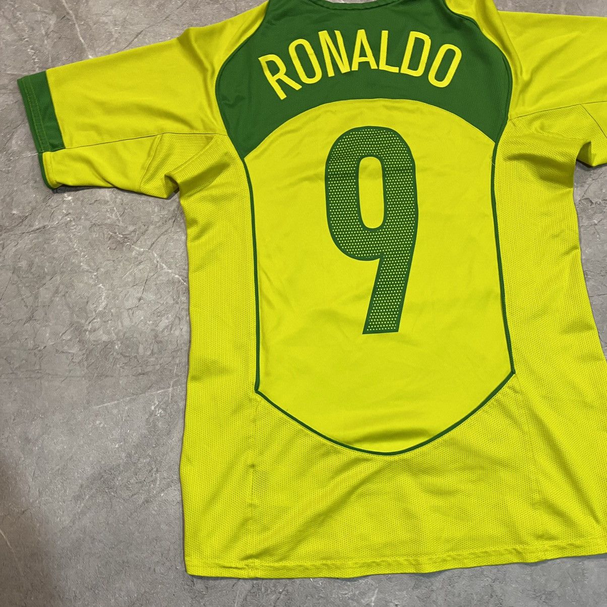 Vintage RONALDO ! VINTAGE NIKE BRAZIL TEE SOCCER JEERSEY NATION 00s Size US S / EU 44-46 / 1 - 6 Thumbnail