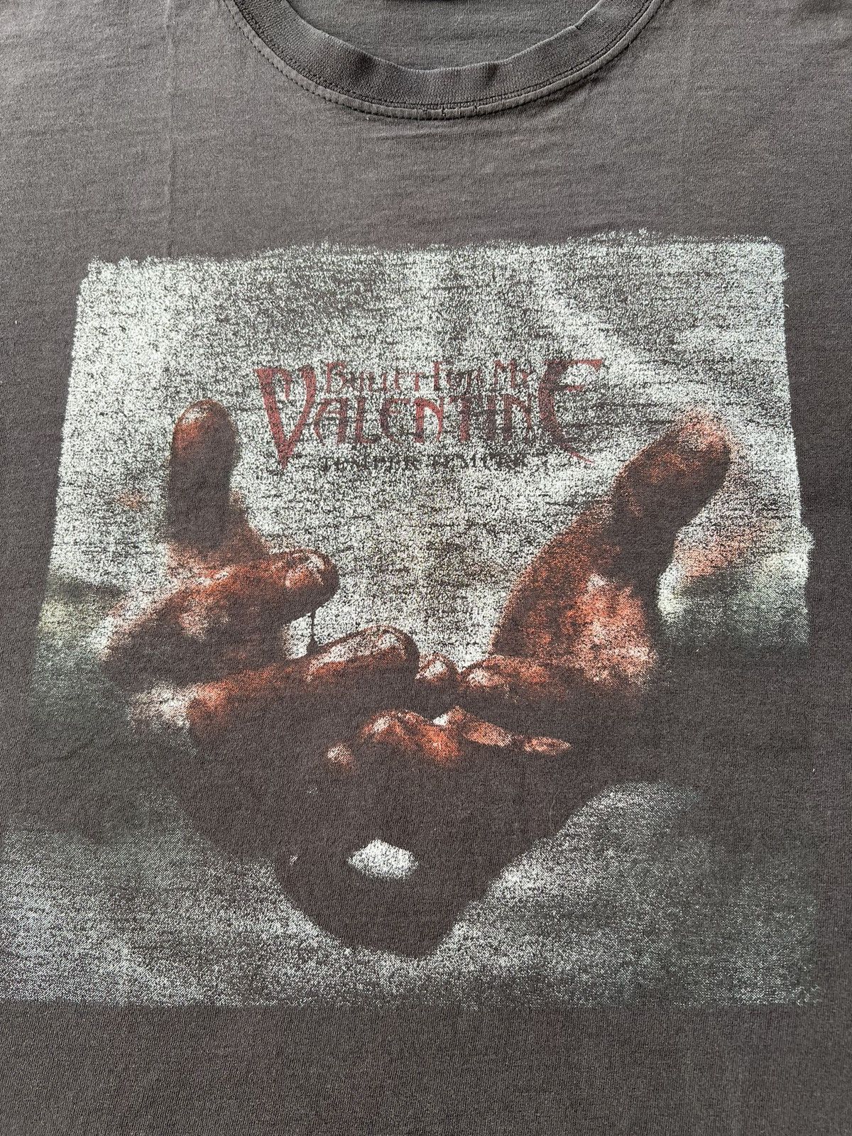 Band Tees Vintage 2013 Bullet for my Valentine Sun Faded Y2k T-shirt Size US M / EU 48-50 / 2 - 6 Thumbnail