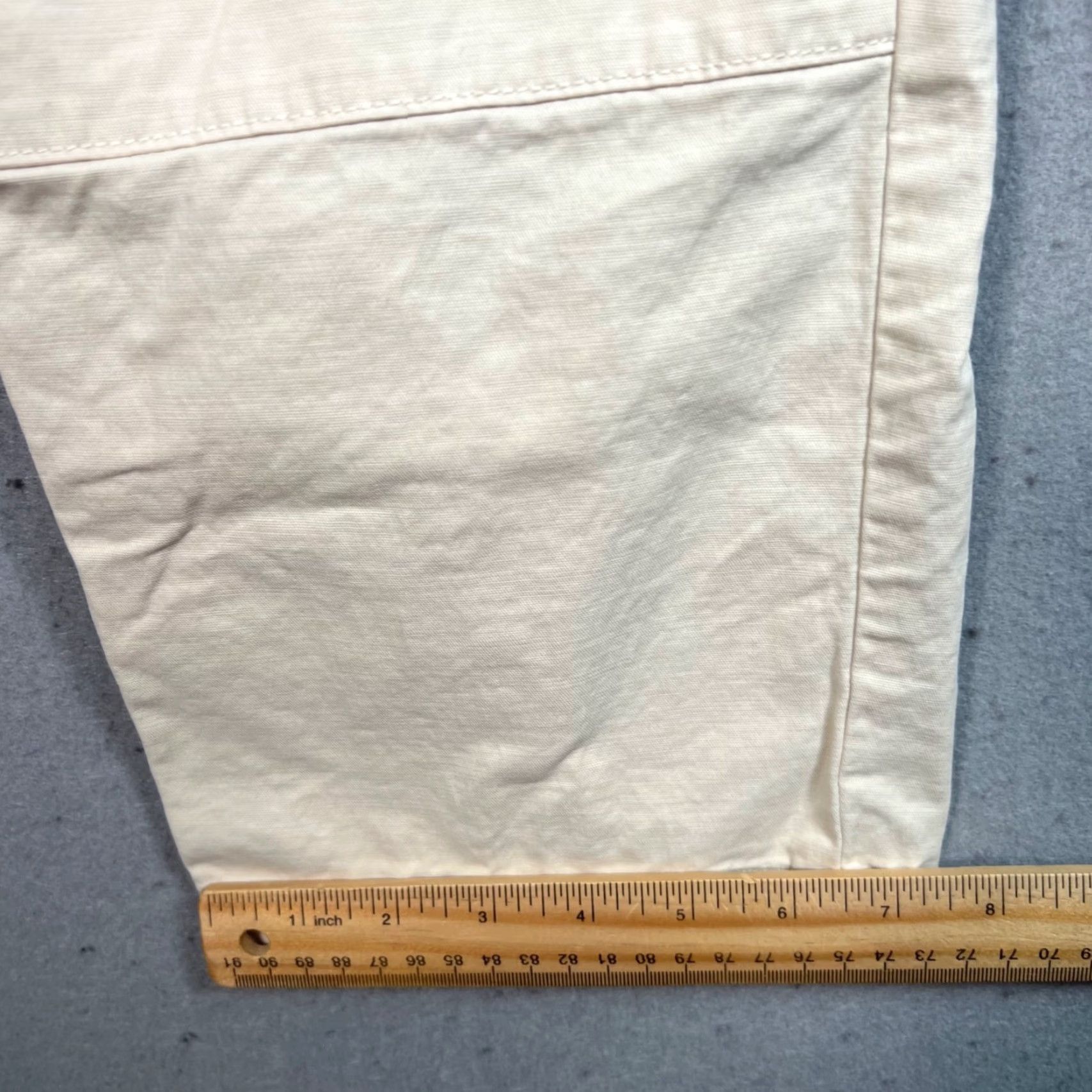 Uniqlo VINTAGE Uniqlo Mens Size Small 27-30 Hemmed Beige Cargo Straight Leg Pants Size US 29 - 7 Thumbnail