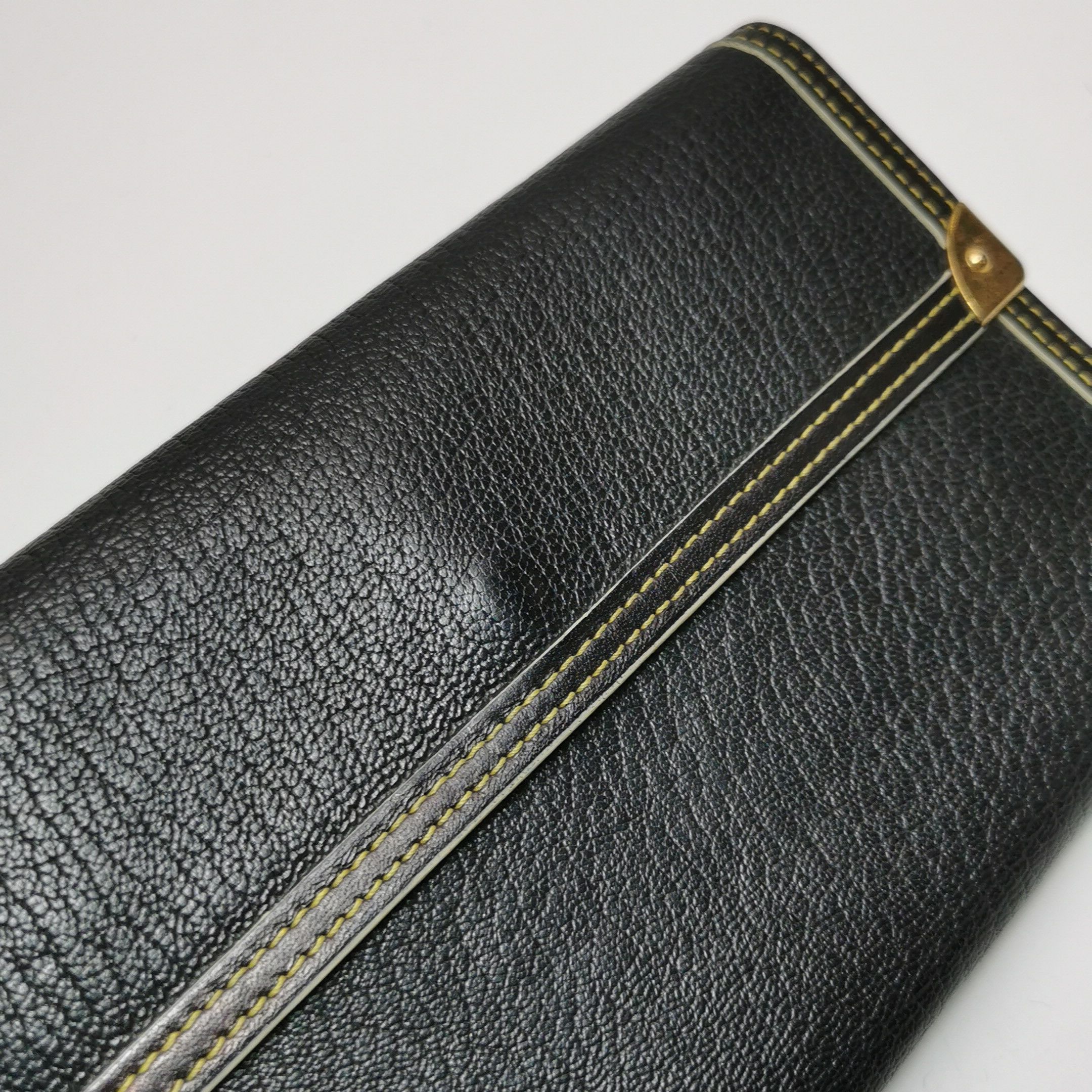 Louis Vuitton Louis Vuitton (LV) Suhari leather colorblock snap wallet -y Size ONE SIZE - 5 Thumbnail