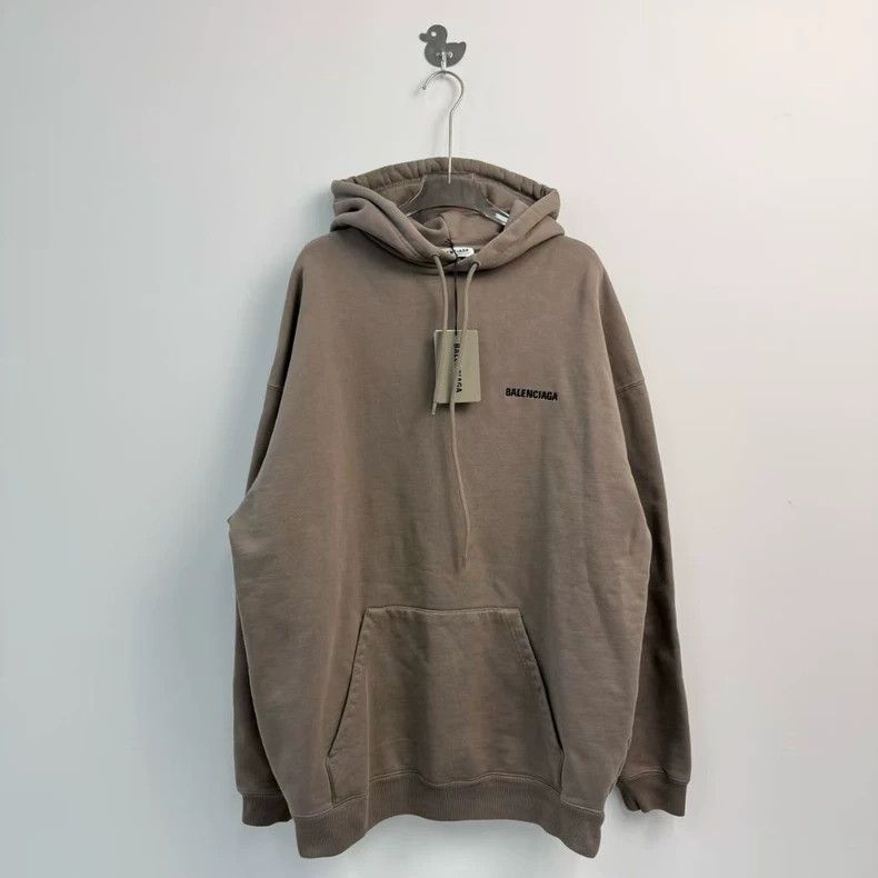 Balenciaga Balenciaga Chest Letter Embroidered Logo Back Logo Long Sle Size US M / EU 48-50 / 2 - 1 Thumbnail