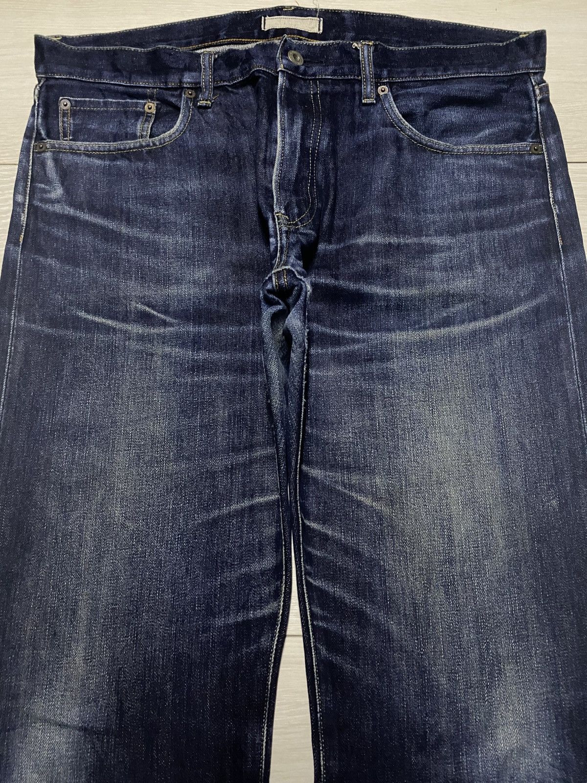 Undercover × Uniqlo Uniqlo Selvedge Blue Whisker Fade Wash Distressed Jeans Size US 37 - 3 Thumbnail