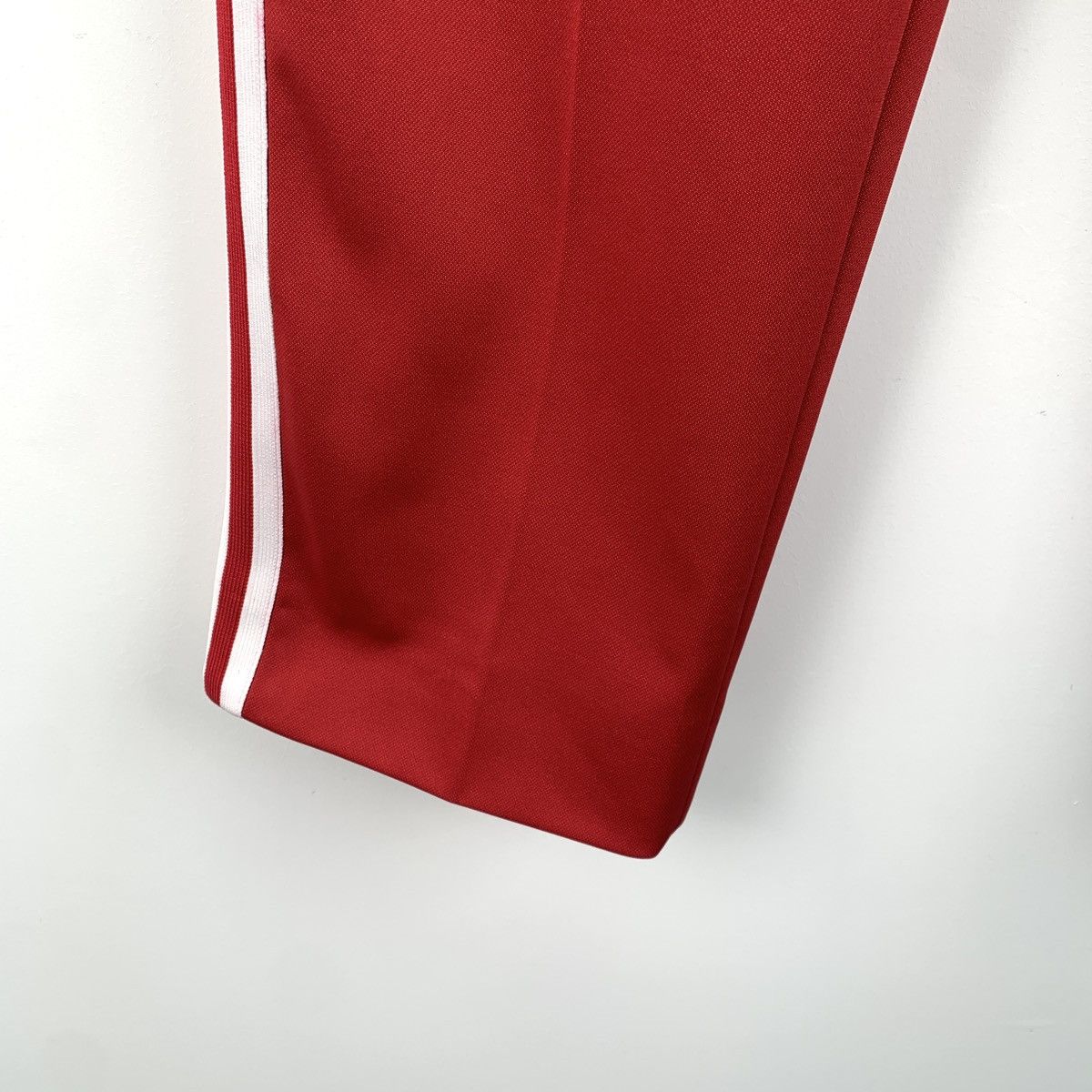 Gucci Gucci x Adidas Co-branded Red Side Stripe Casual Pants K26WX Size 30" / US 8 / IT 44 - 4 Thumbnail