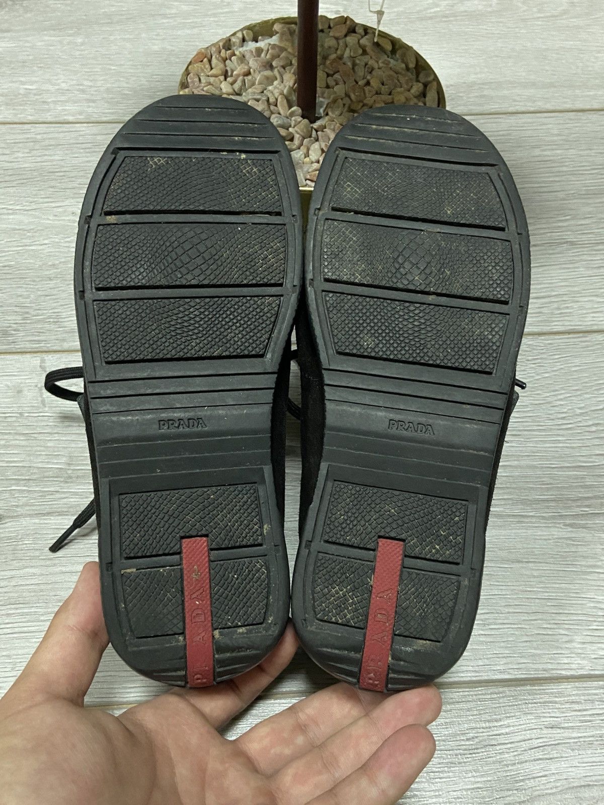 Prada Prada P triangle big logo sneakers suede Size US 5 / IT 35 - 8 Thumbnail