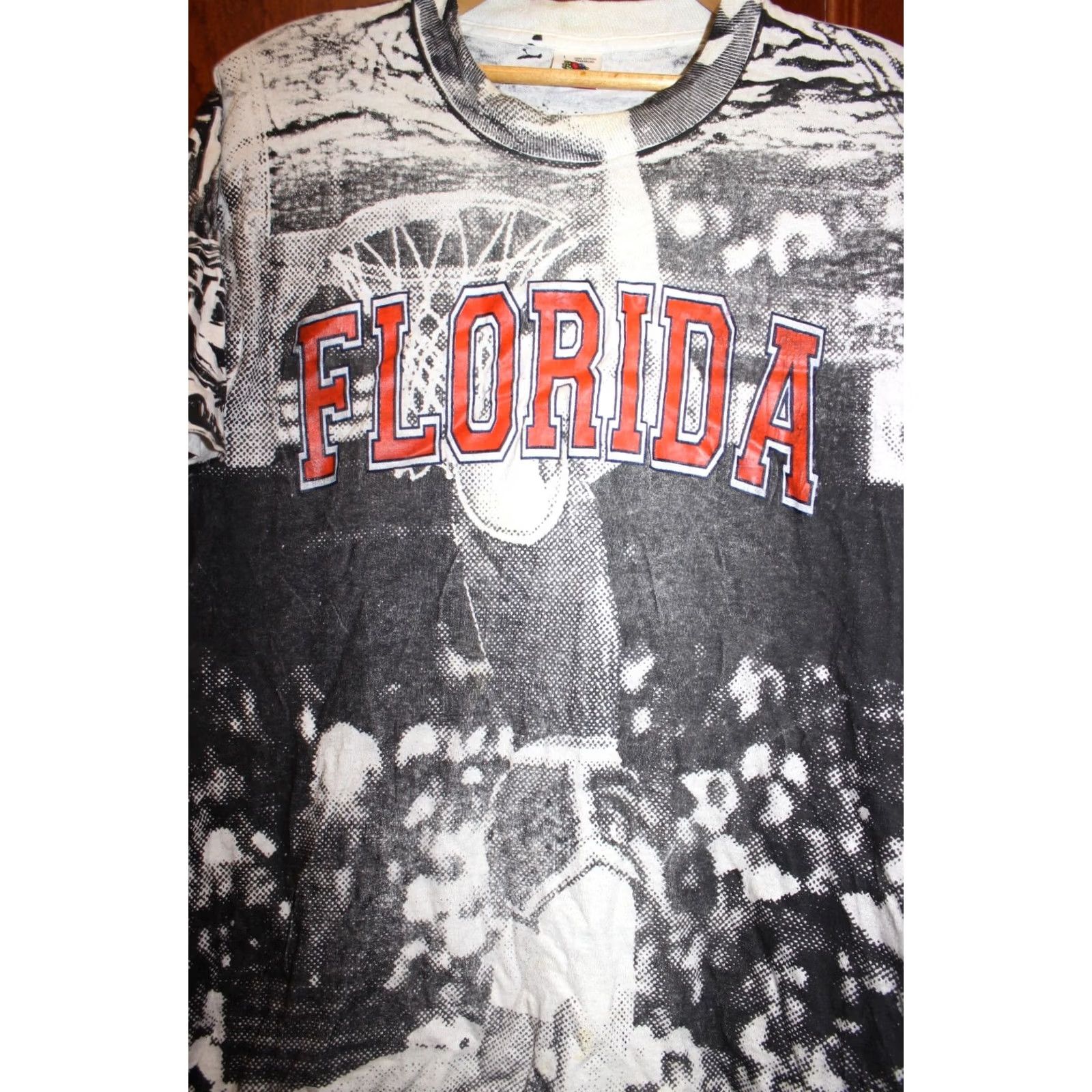 Fruit Of The Loom VINTAGE Florida All Over Print Tee Shirt - L Unisex Adults Shirt 1990s Nike? Size US L / EU 52-54 / 3 - 2 Thumbnail
