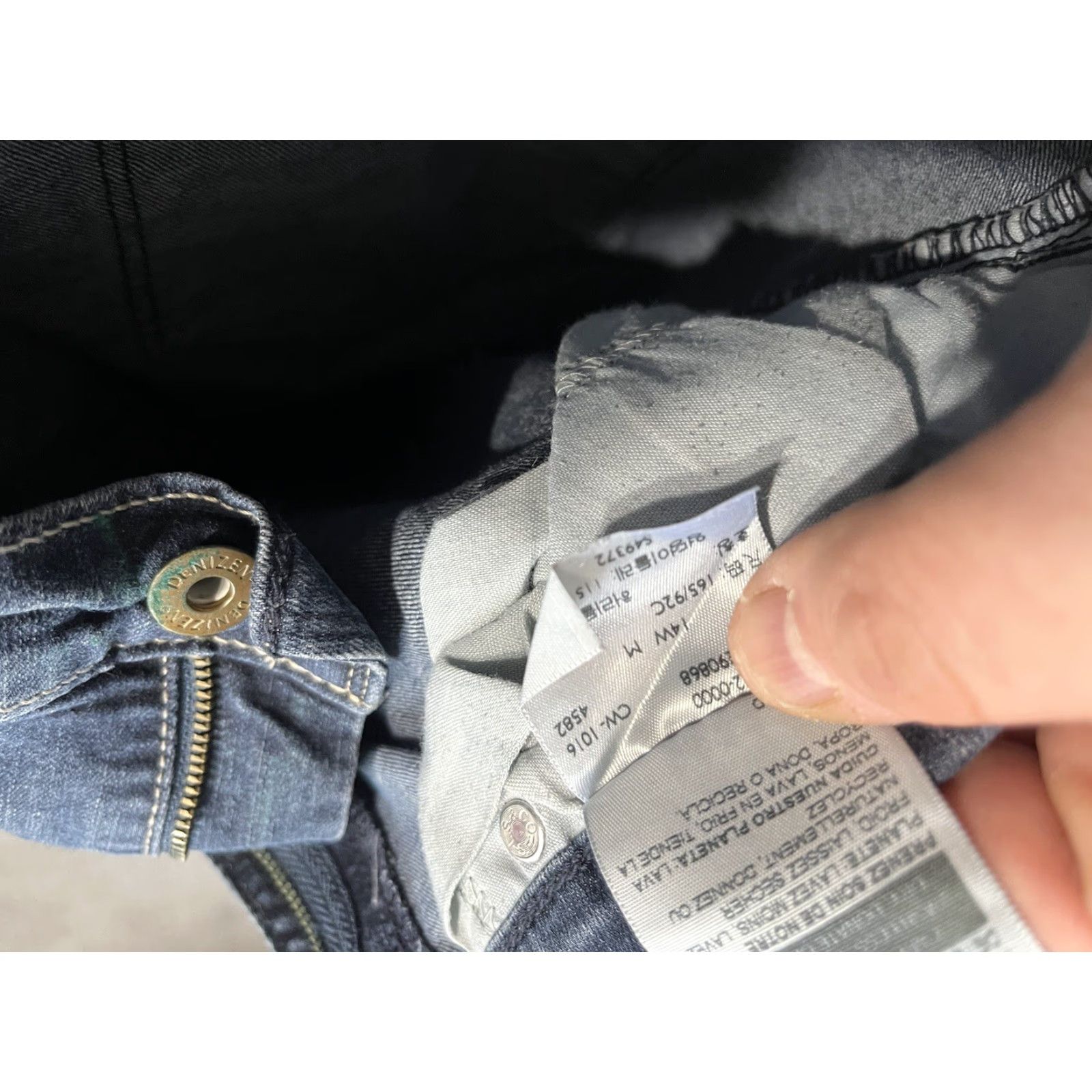Levi's VINTAGE Denizen Levi's Jeans Womens Size 14W Blue Denim Curvy Skinny Pants Modern Casual Womens Size 36" / US 14 / IT 50 - 6 Thumbnail