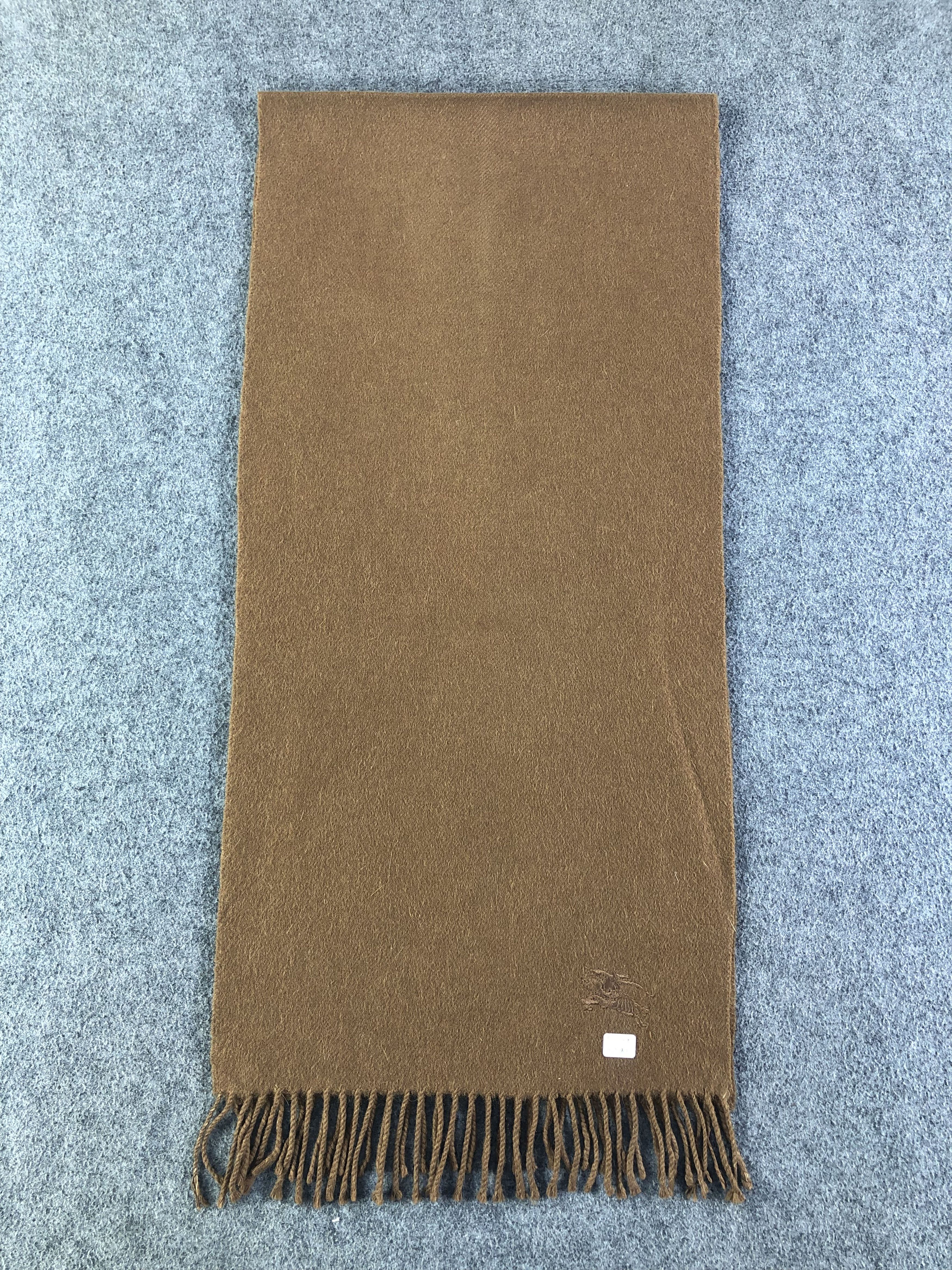 Burberry Burberry Cashmere Plain Scarf / Muffler / Neckwear Size ONE SIZE - 2 Thumbnail