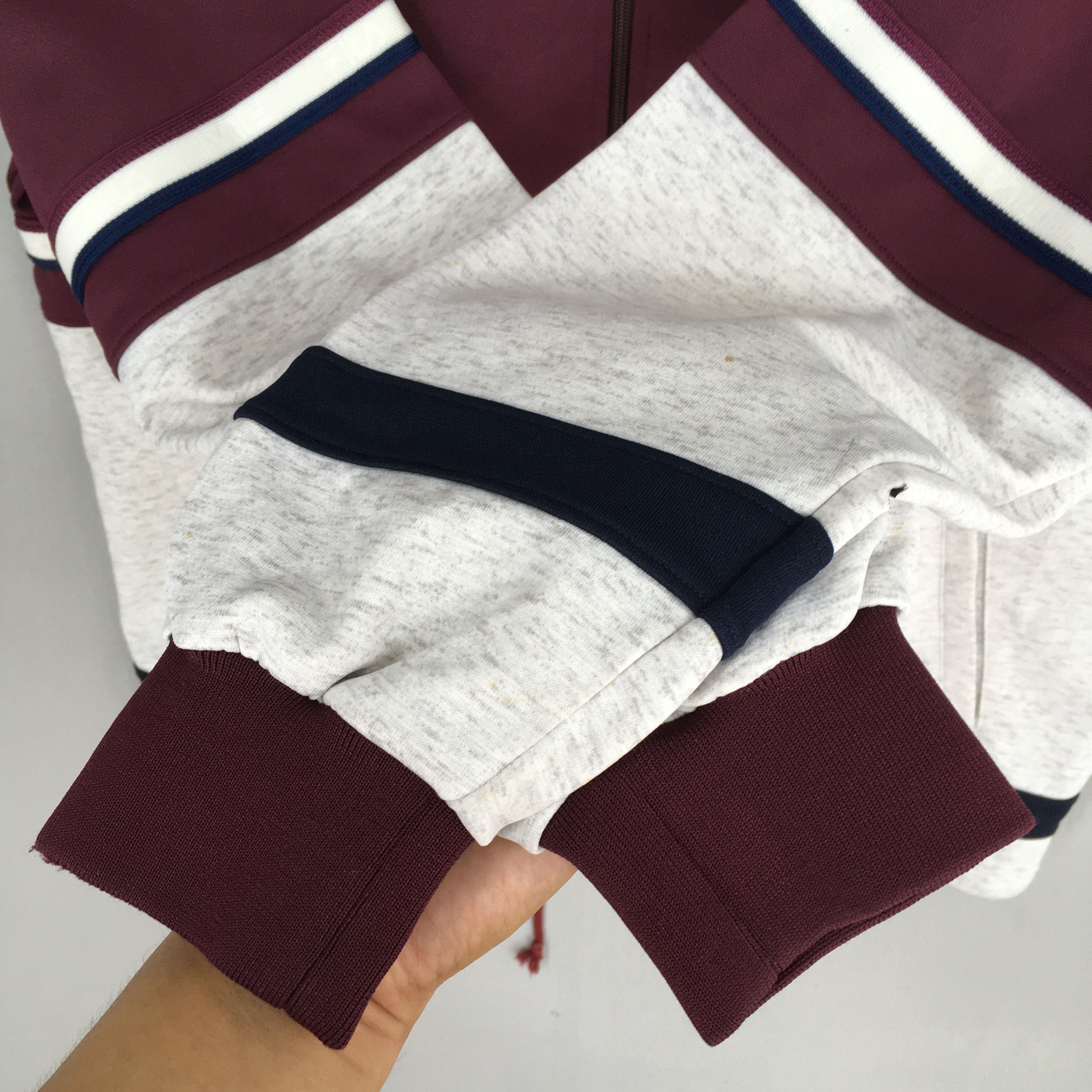 Fila Vintage 90's Fila Sports Burgundy Windbreaker Jacket Large Size US L / EU 52-54 / 3 - 10 Thumbnail