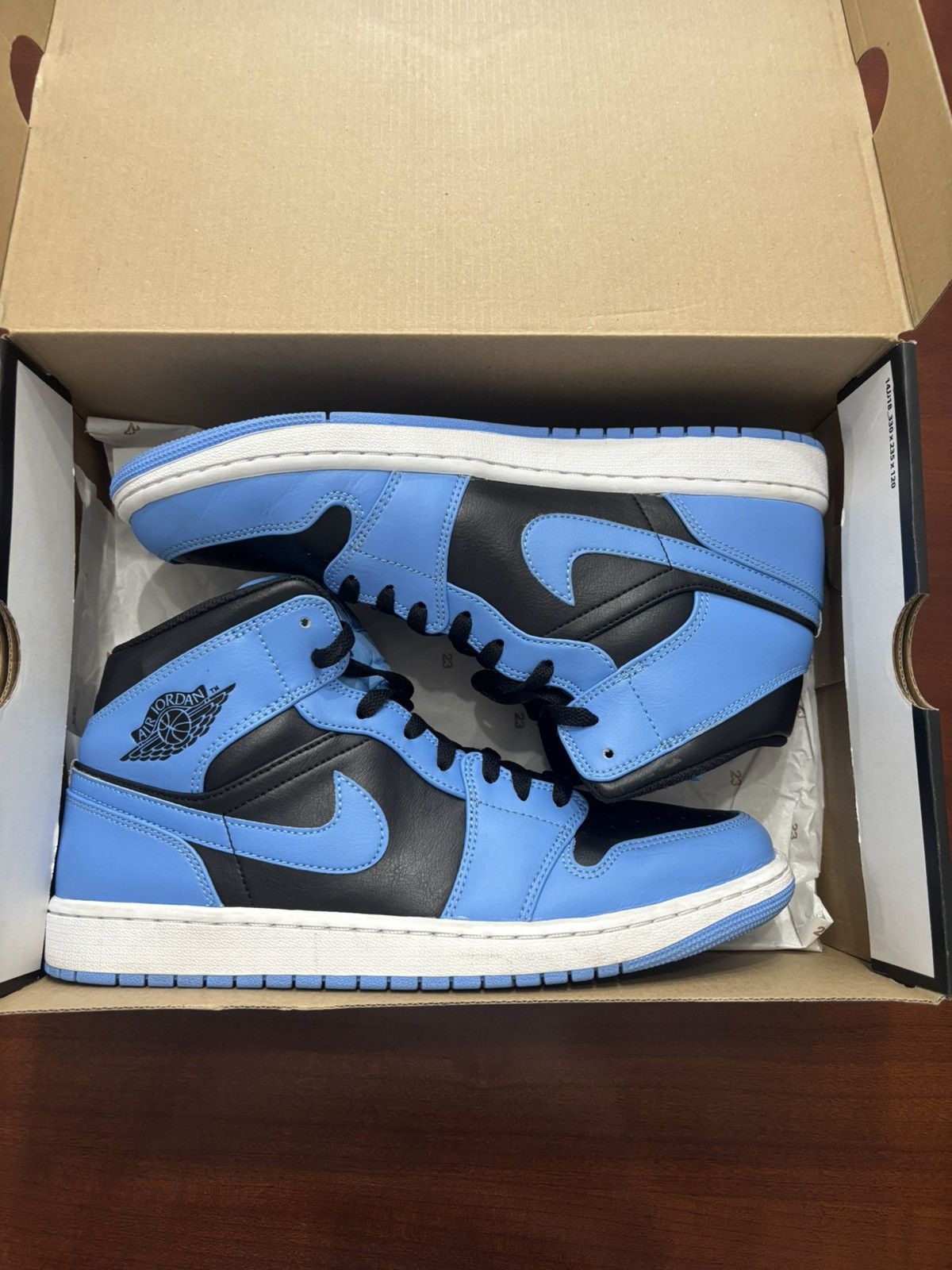 Jordan Brand Jordan 1 Mid university blue black Size US 10.5 / EU 43-44 - 8 Thumbnail