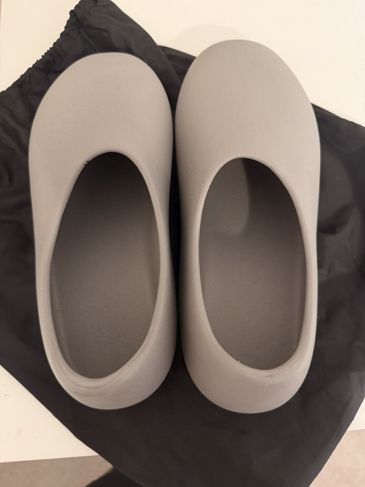 Yeezy Yeezy SL-02 Grey Yeezy slide yeezy.com mens size 10 Size US 10 / EU 43 - 4 Thumbnail