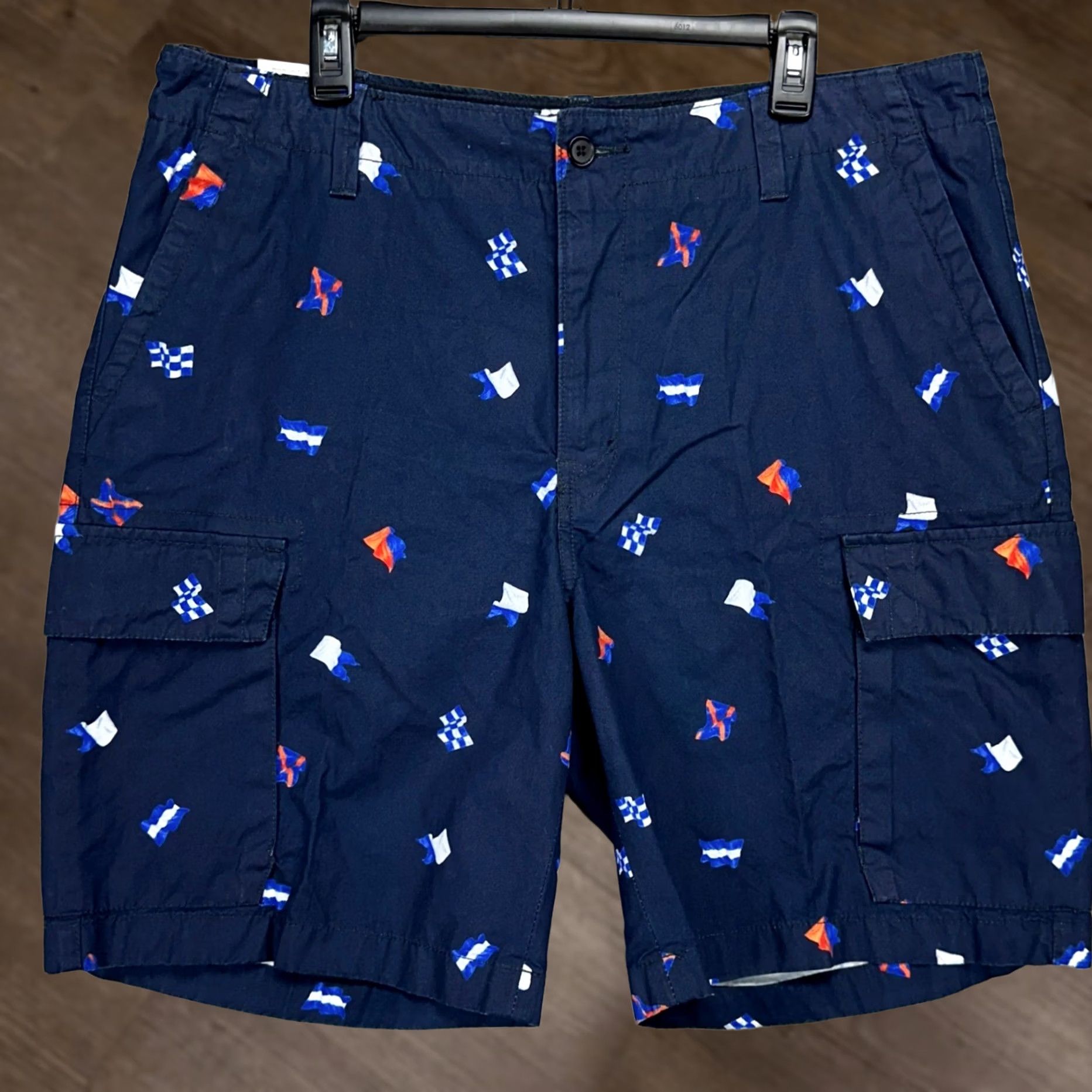 Nautica Nautica Mens Cargo Shorts 38 Navy Blue Flag Print Flat Front 100% Cotton NEW Size US 38 / EU 54 - 1 Thumbnail