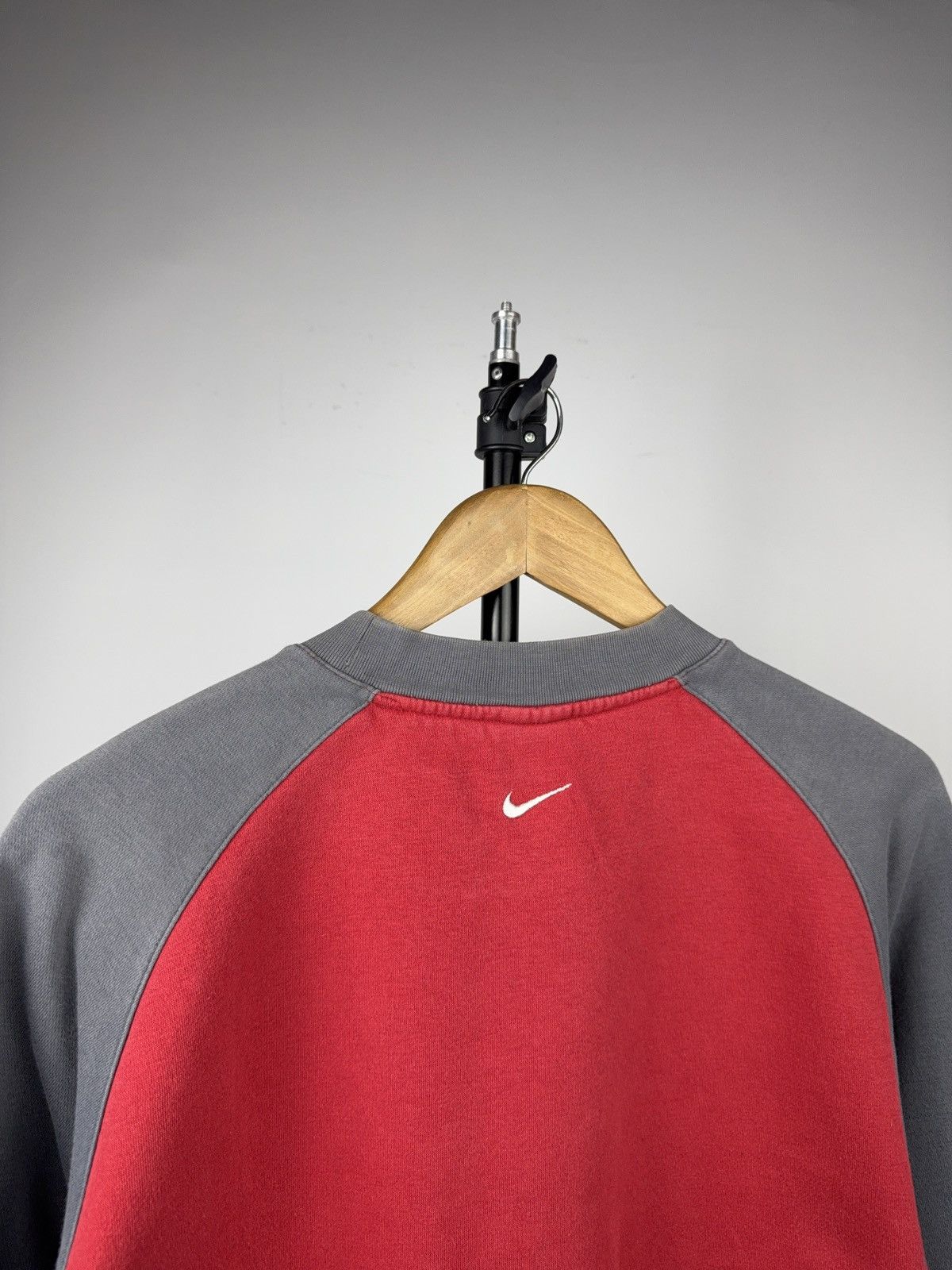 Nike ❤️‍🔥 Nike Vintage Faded Raglan Embroidered Crewneck Sweatshirt Size US S / EU 44-46 / 1 - 11 Thumbnail