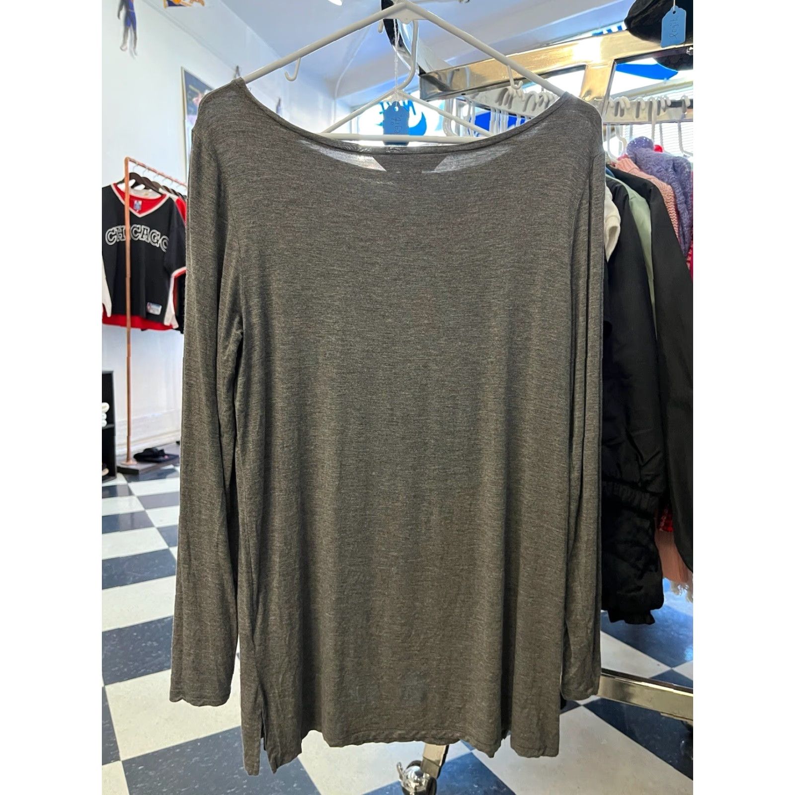 American Apparel VINTAGE American Apparel T-Shirt Tunic Womens Small Viscoe USA Gray 2010s Made in USA Womens S Tunic USA Viscose Shirt Size S / US 4 / IT 40 - 4 Thumbnail