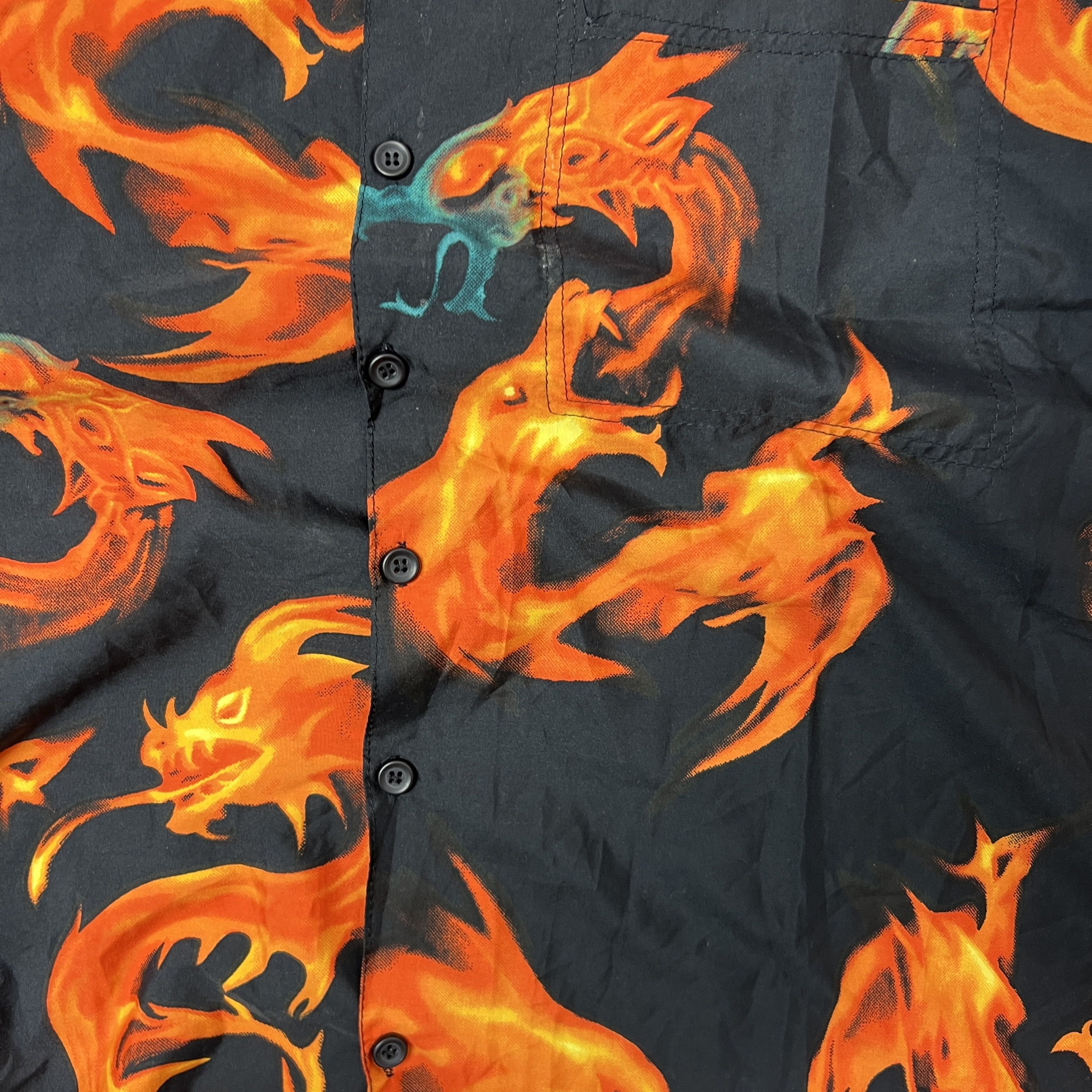 Vintage Vintage Streetwear Skater Hip Hop Dragon Shirt Y2K Size US L / EU 52-54 / 3 - 3 Thumbnail