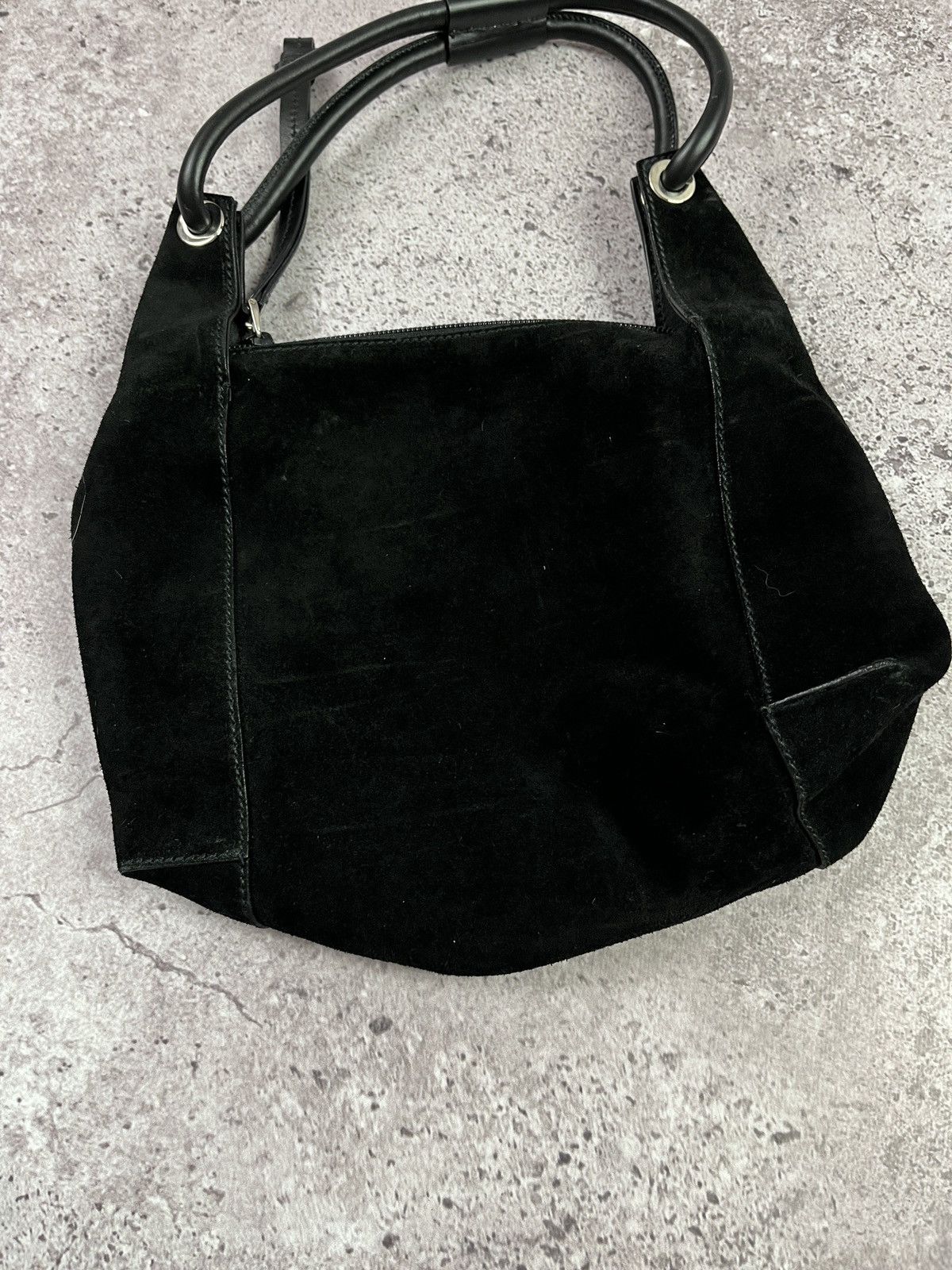 Gucci Gucci Black Suede Hobo Shoulder Bag Vintage Made in Italy 🇮🇹 Size ONE SIZE - 4 Thumbnail