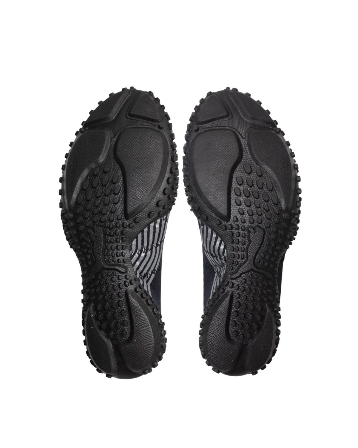 Puma 2011 PUMA MOSTRO NEO LOW SLIP-ON – FUTURE ARCHIVE HEAT Size US 6 / EU 39 - 5 Thumbnail