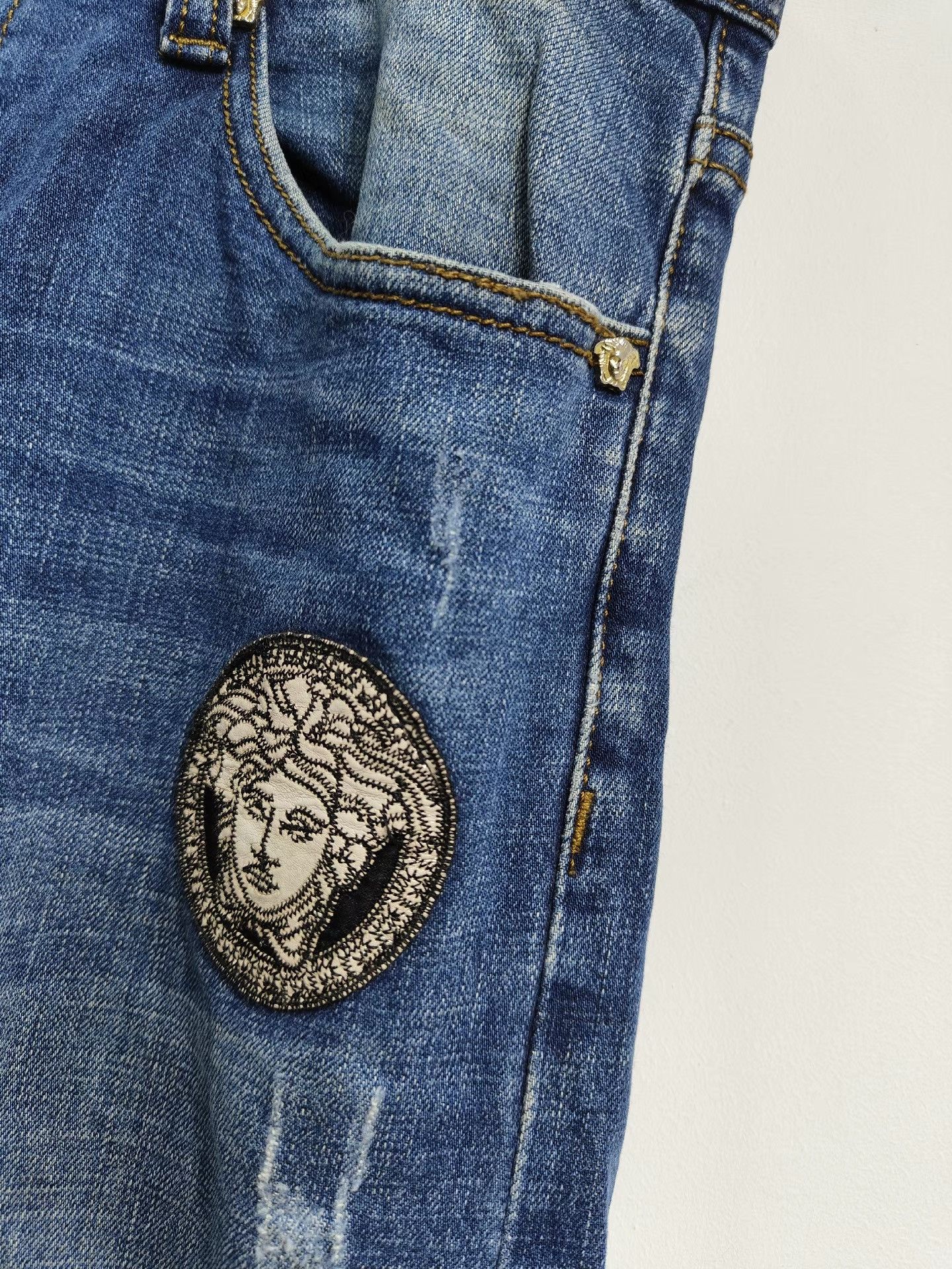 Versace VERSACE Men's Jeans K29 Size US 29 - 3 Thumbnail