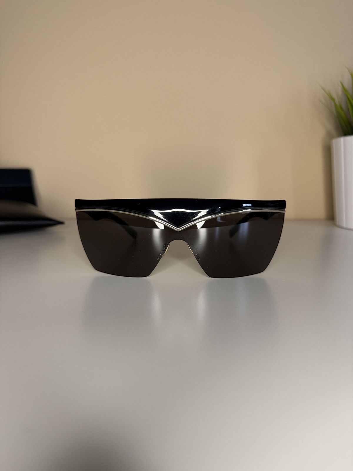 Saint Laurent Paris Saint Laurent 614 Mask 001 Size ONE SIZE - 6 Thumbnail