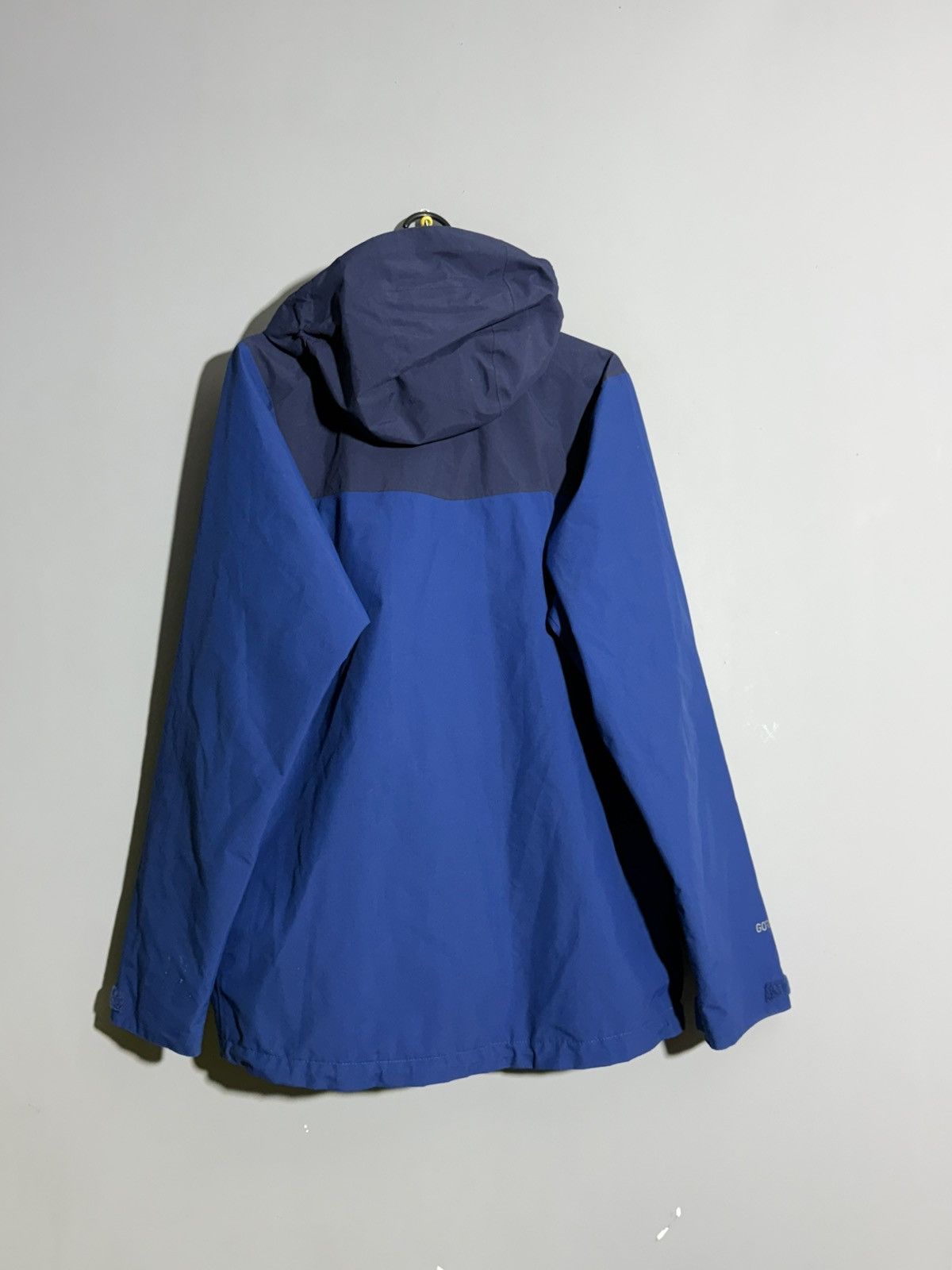 Berghaus Berghaus Gore-Tex Blue Jacket mens size S Size US S / EU 44-46 / 1 - 6 Thumbnail