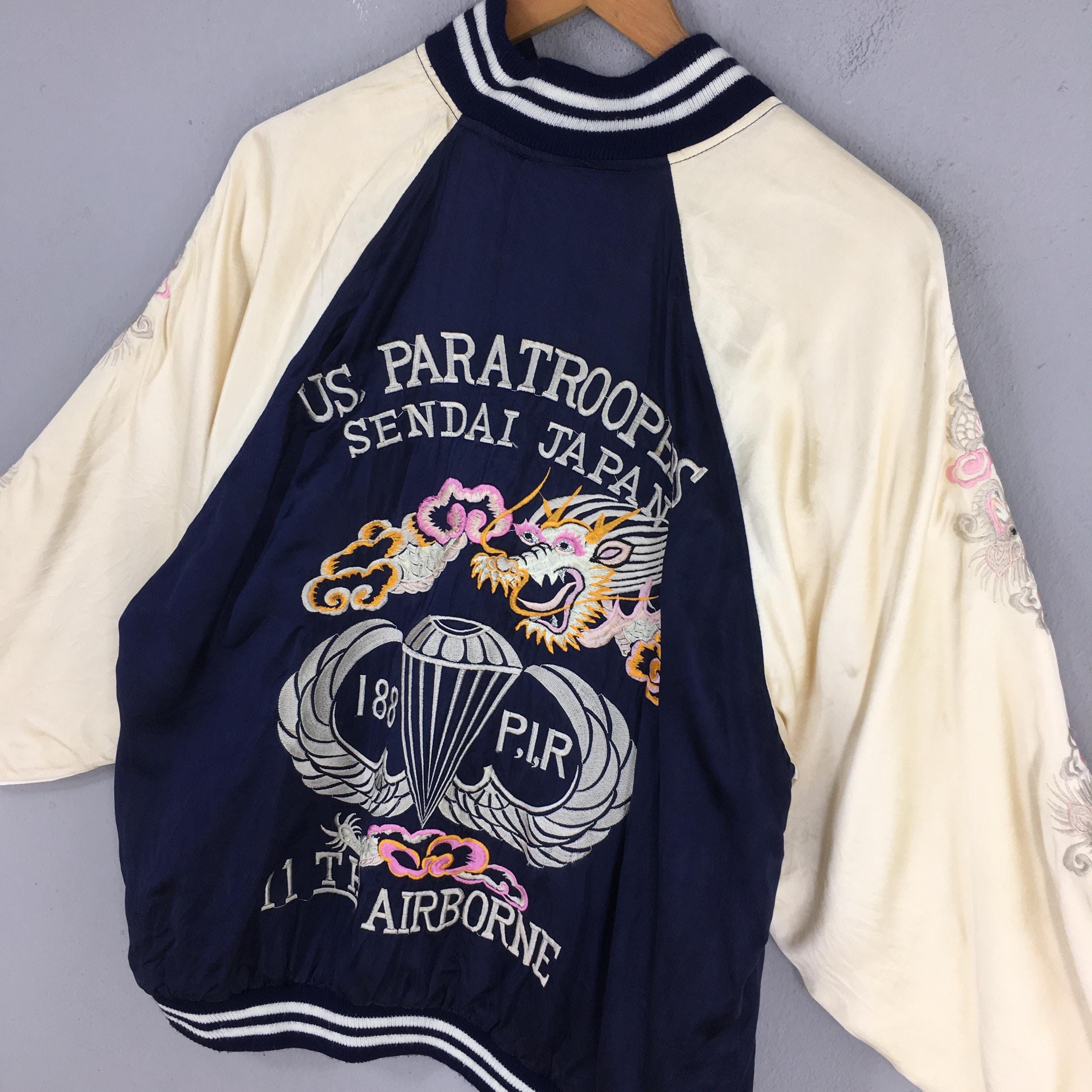 Japanese Brand Vintage 90's Sukajan Yokosuka Dragon Souvenir Jacket Large Size US L / EU 52-54 / 3 - 3 Thumbnail
